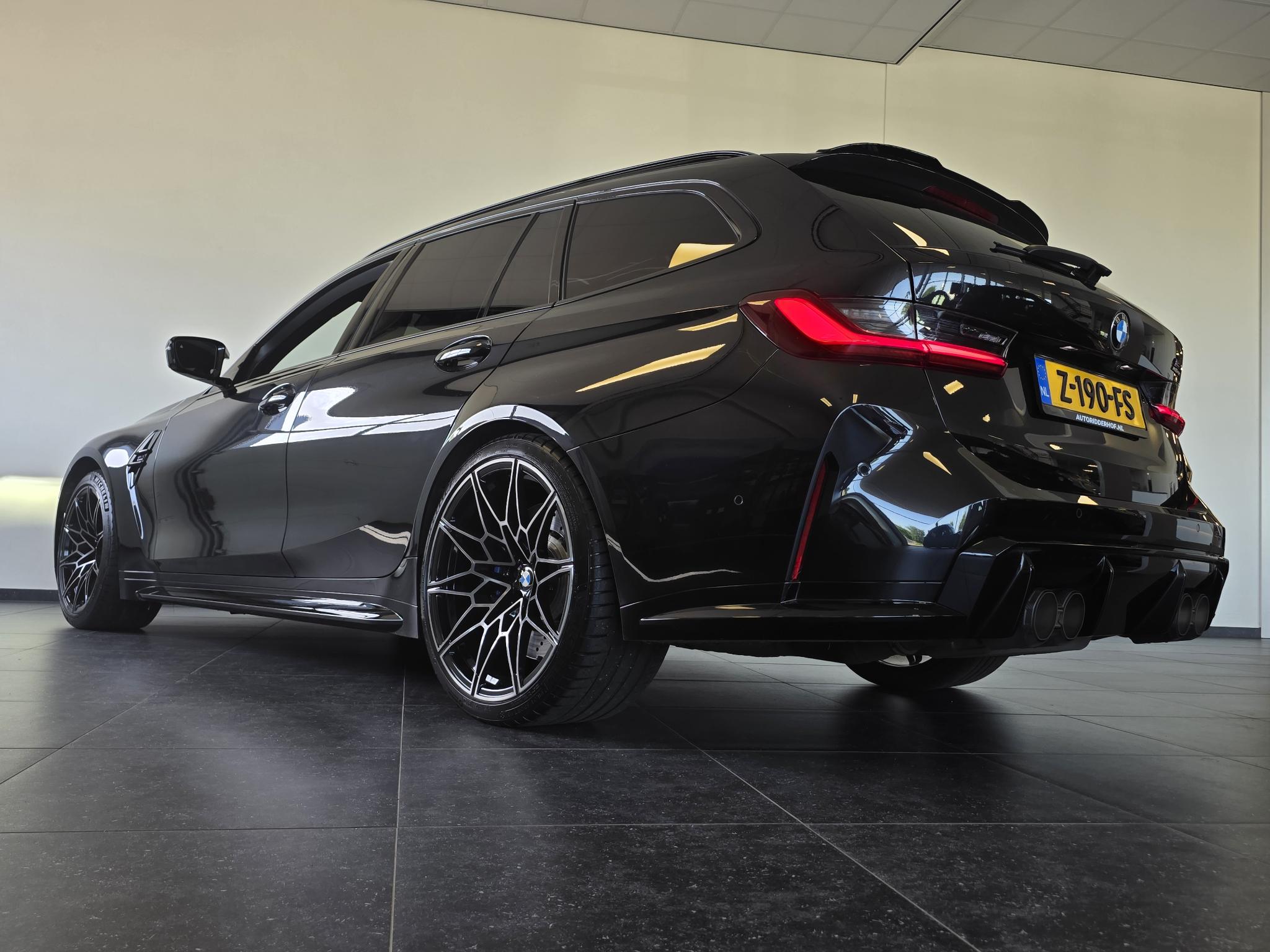 Foto van BMW M3 Competition M xDrive