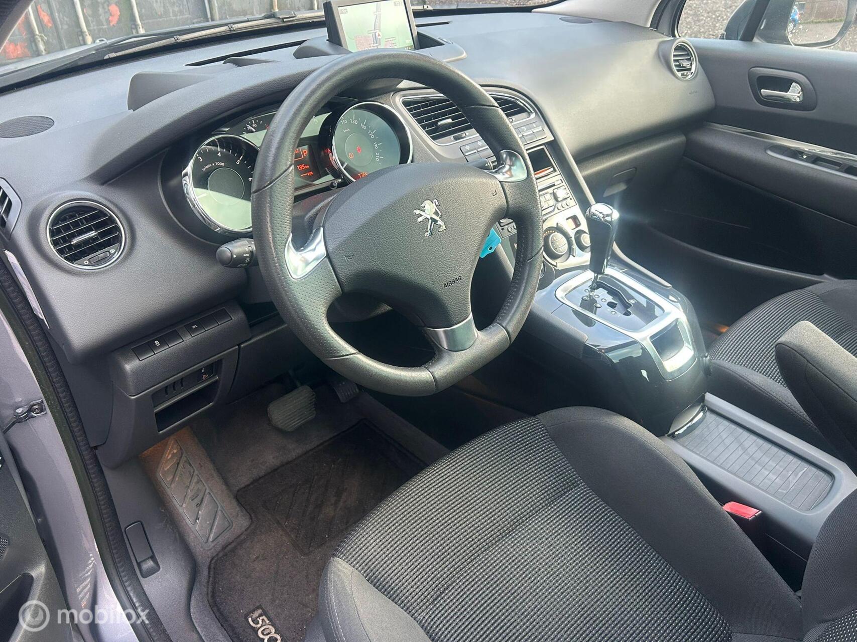 Foto van Peugeot 5008
