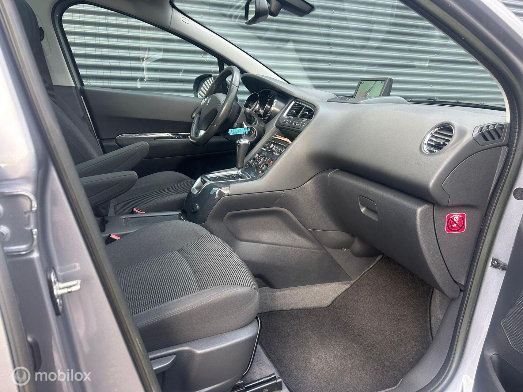 Foto van Peugeot 5008