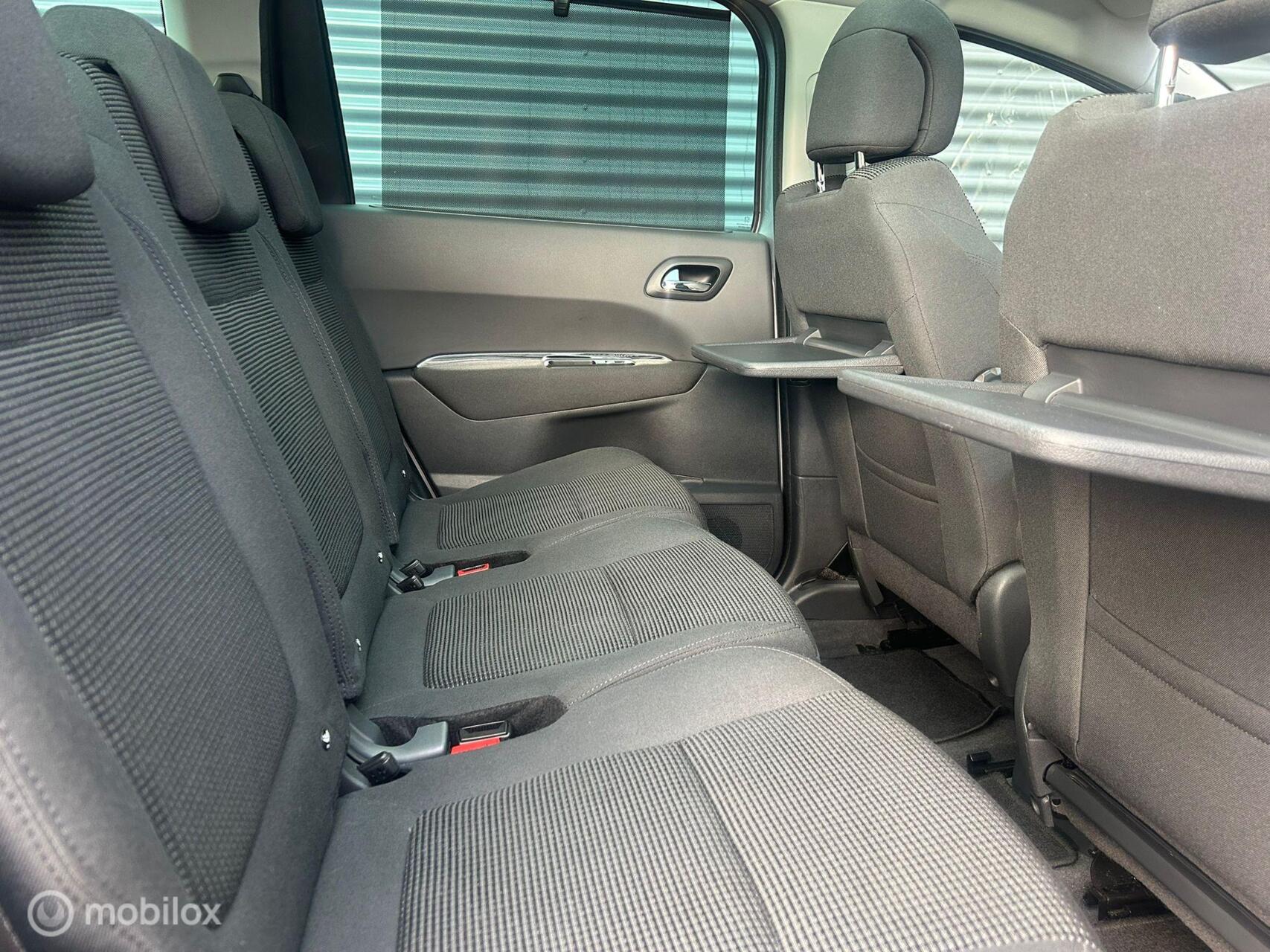Foto van Peugeot 5008