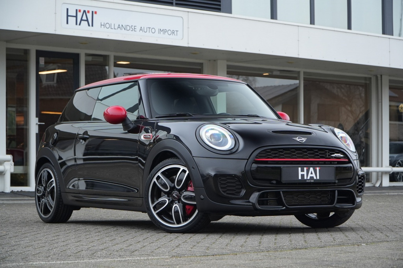 Mini John Cooper Works 2.0 John Cooper Works I 231 Pk I Pano I JCW stoelen I 2018 - voorkant