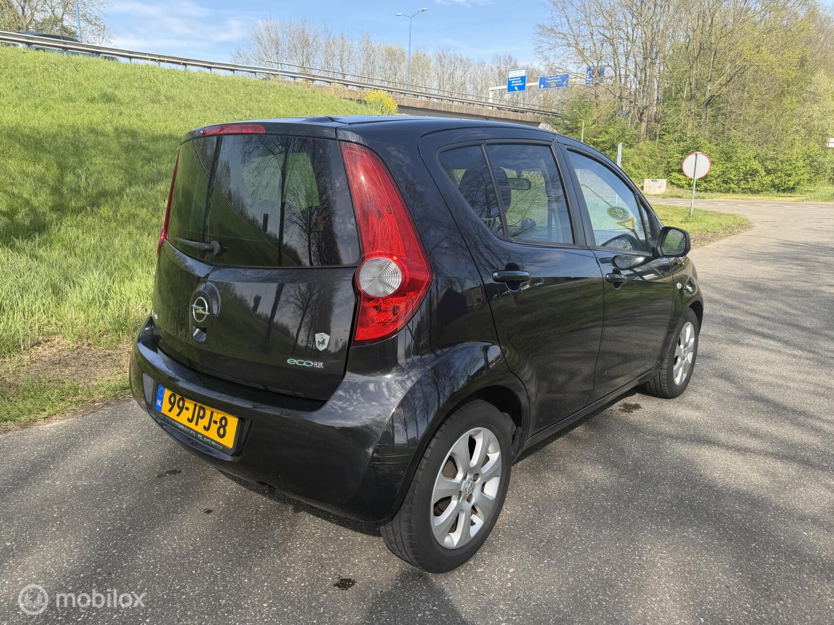 Foto van Opel Agila