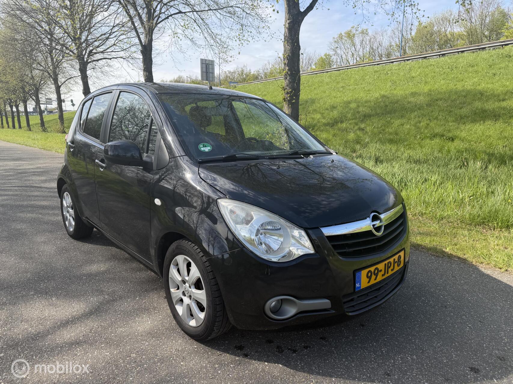 Foto van Opel Agila
