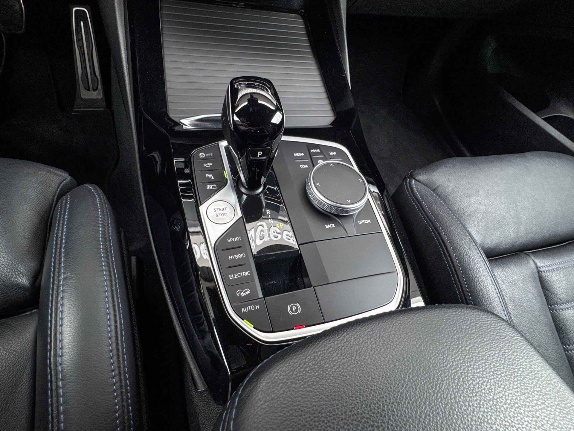 Foto van BMW X3 Xdrive30e