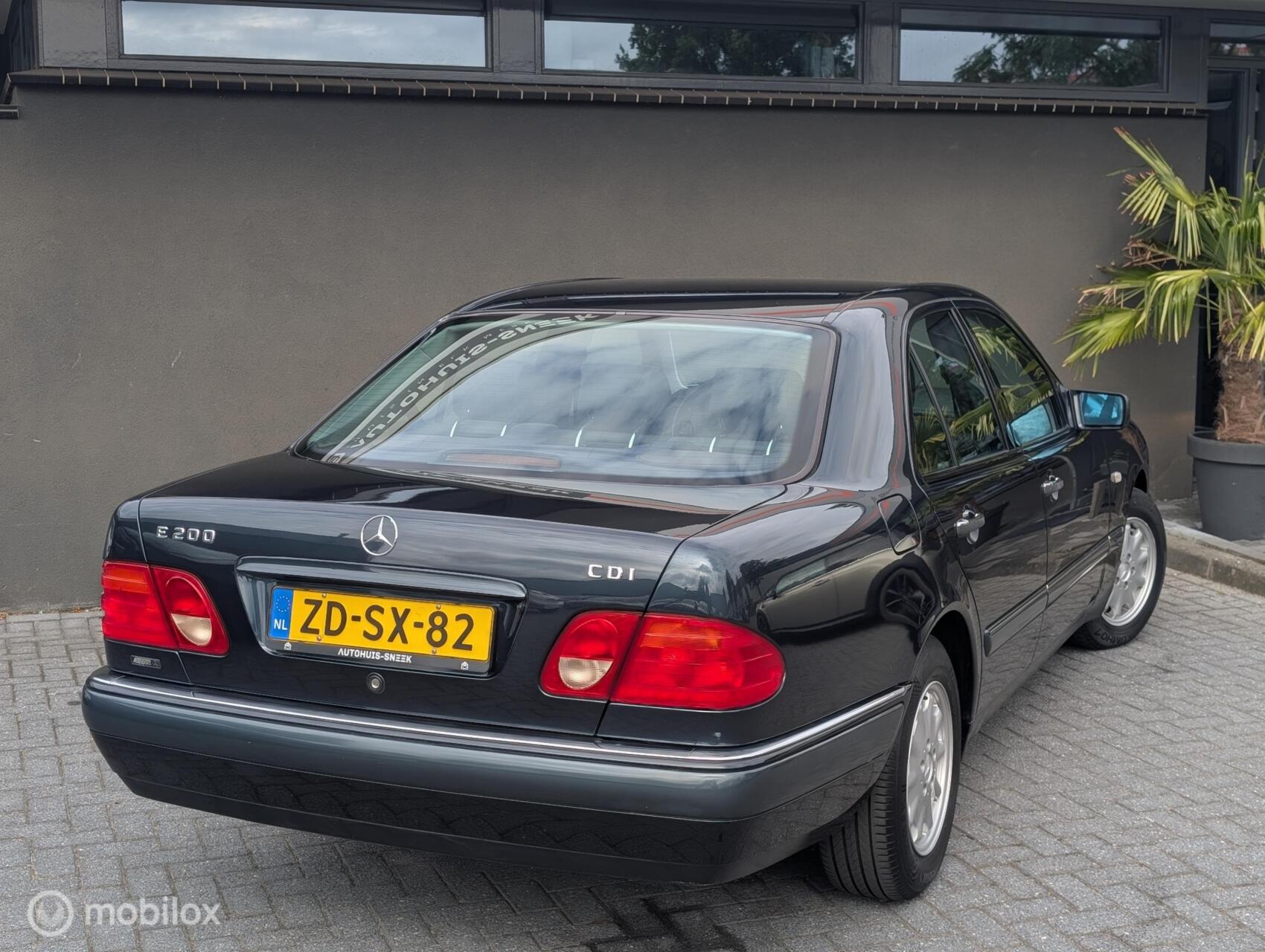 Foto van Mercedes-Benz E 200 CDI