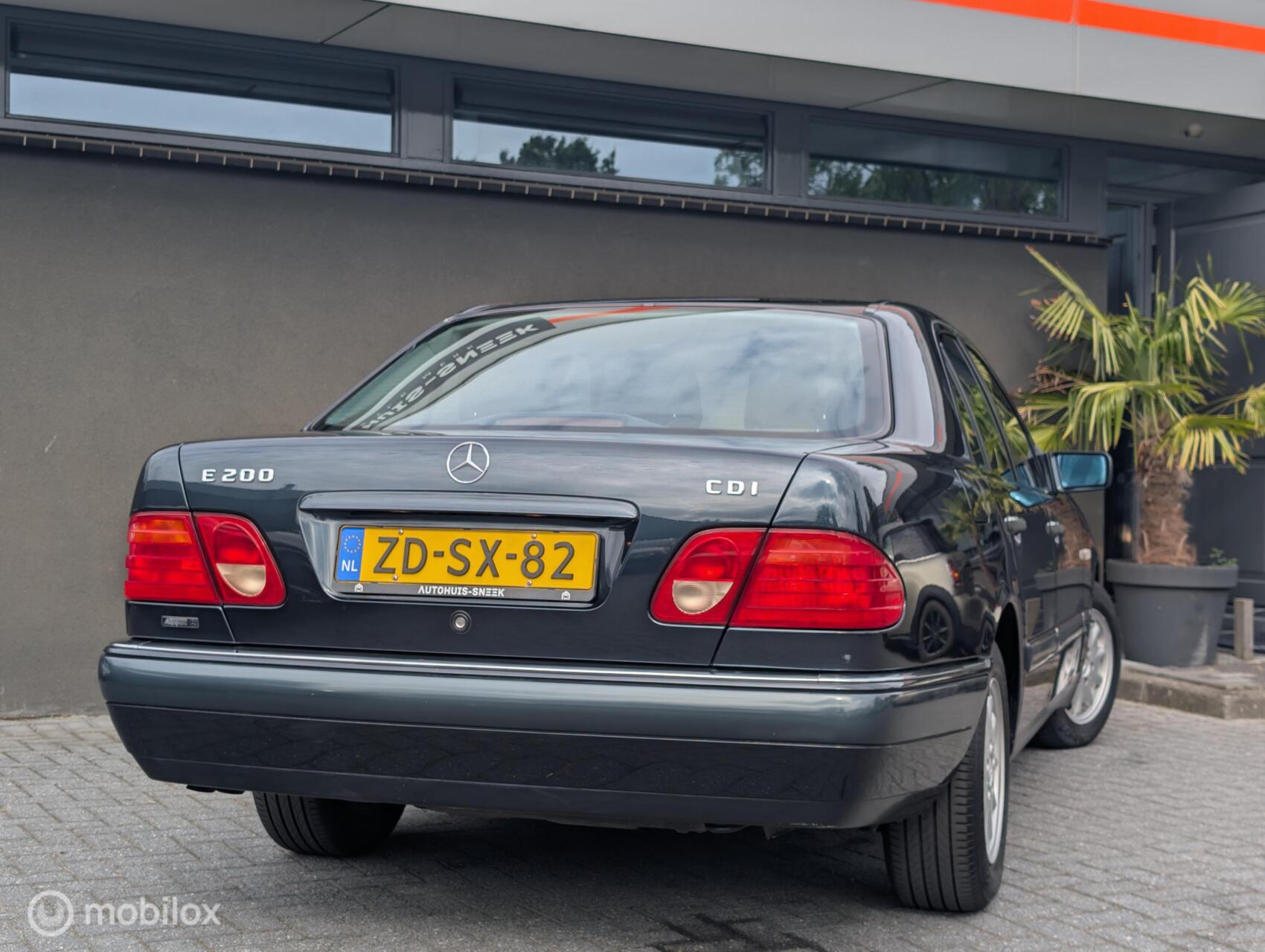 Mercedes-Benz E 200 CDI 200 CDI Avantgarde 1999 - voorkant