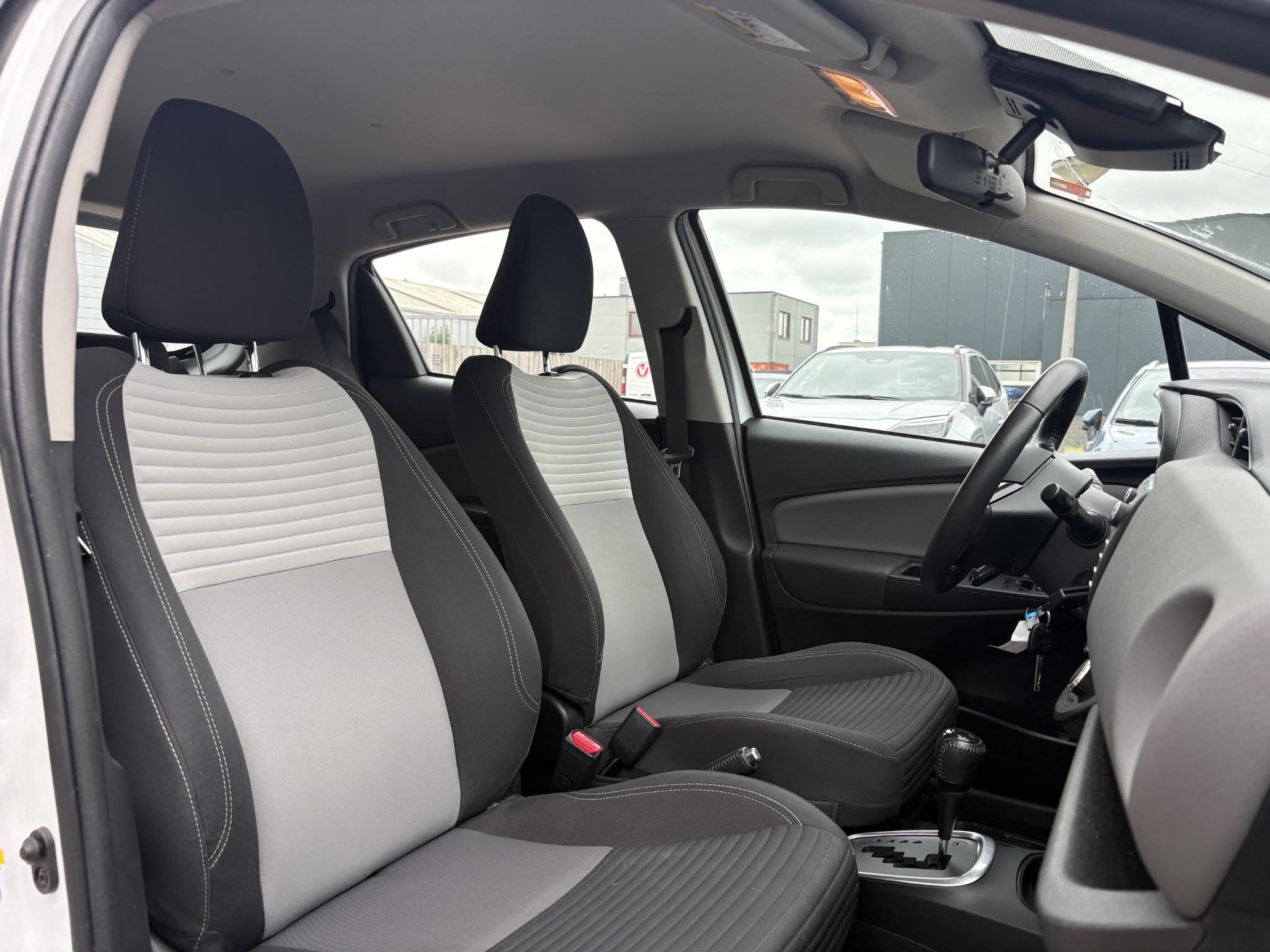 Foto van Toyota Toyota Yaris Hybrid