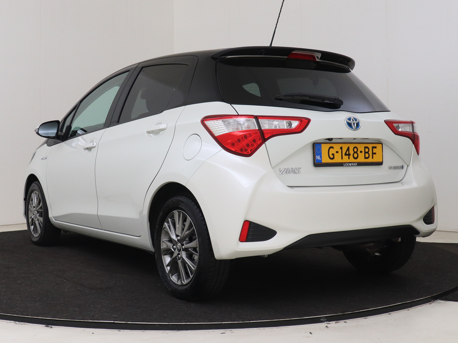 Foto van Toyota Toyota Yaris Hybrid