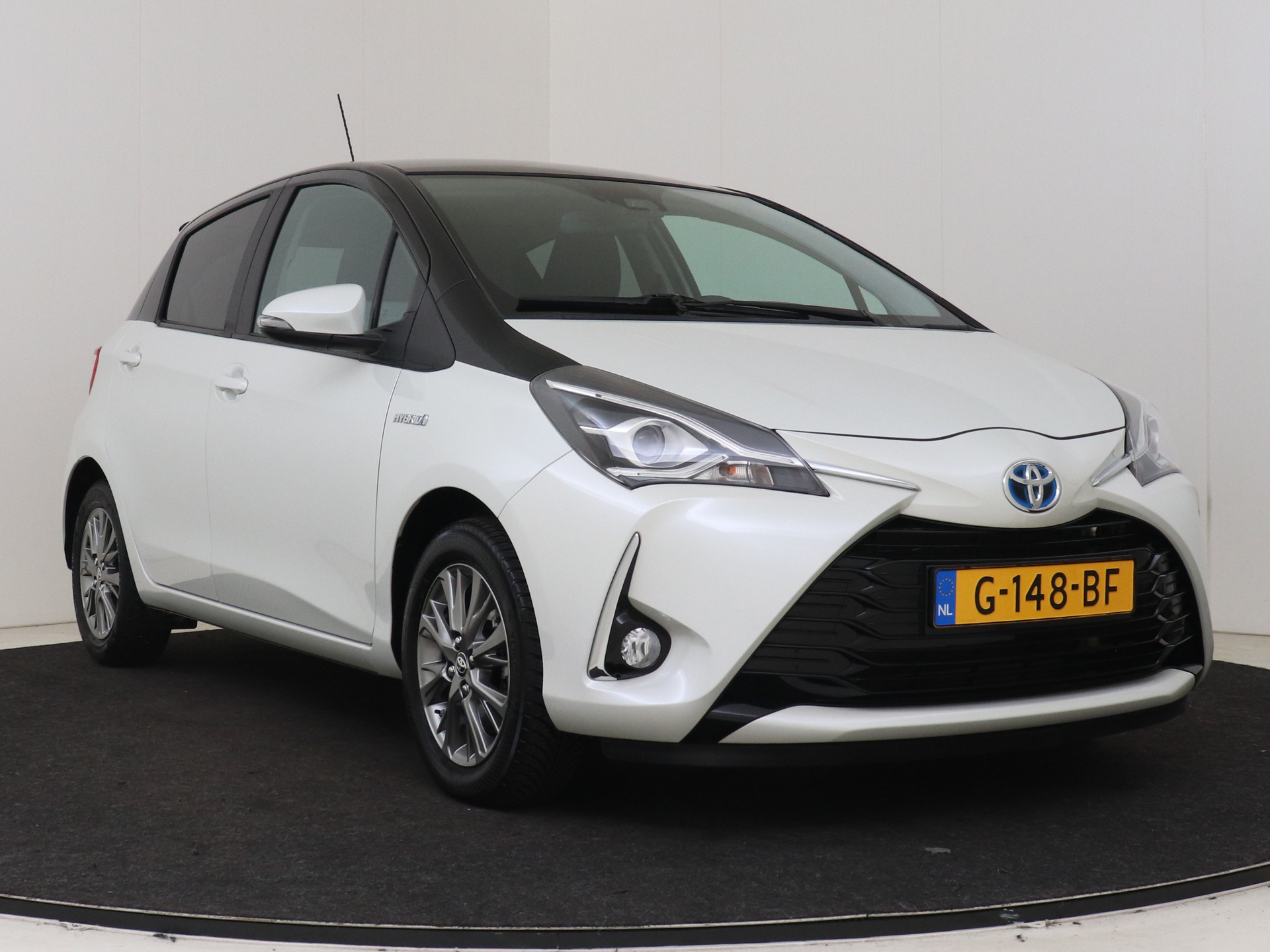 Foto van Toyota Toyota Yaris Hybrid