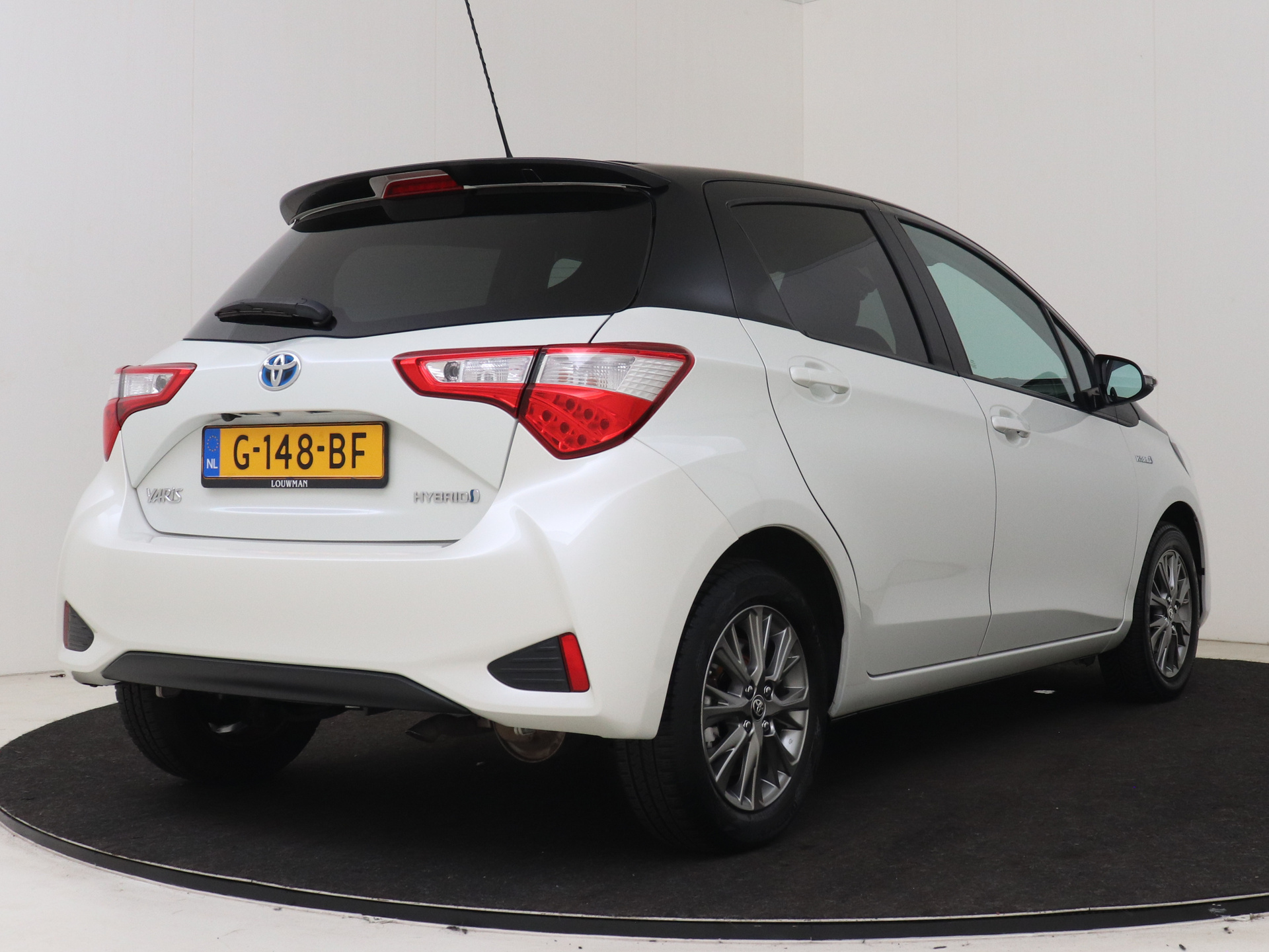 Foto van Toyota Toyota Yaris Hybrid