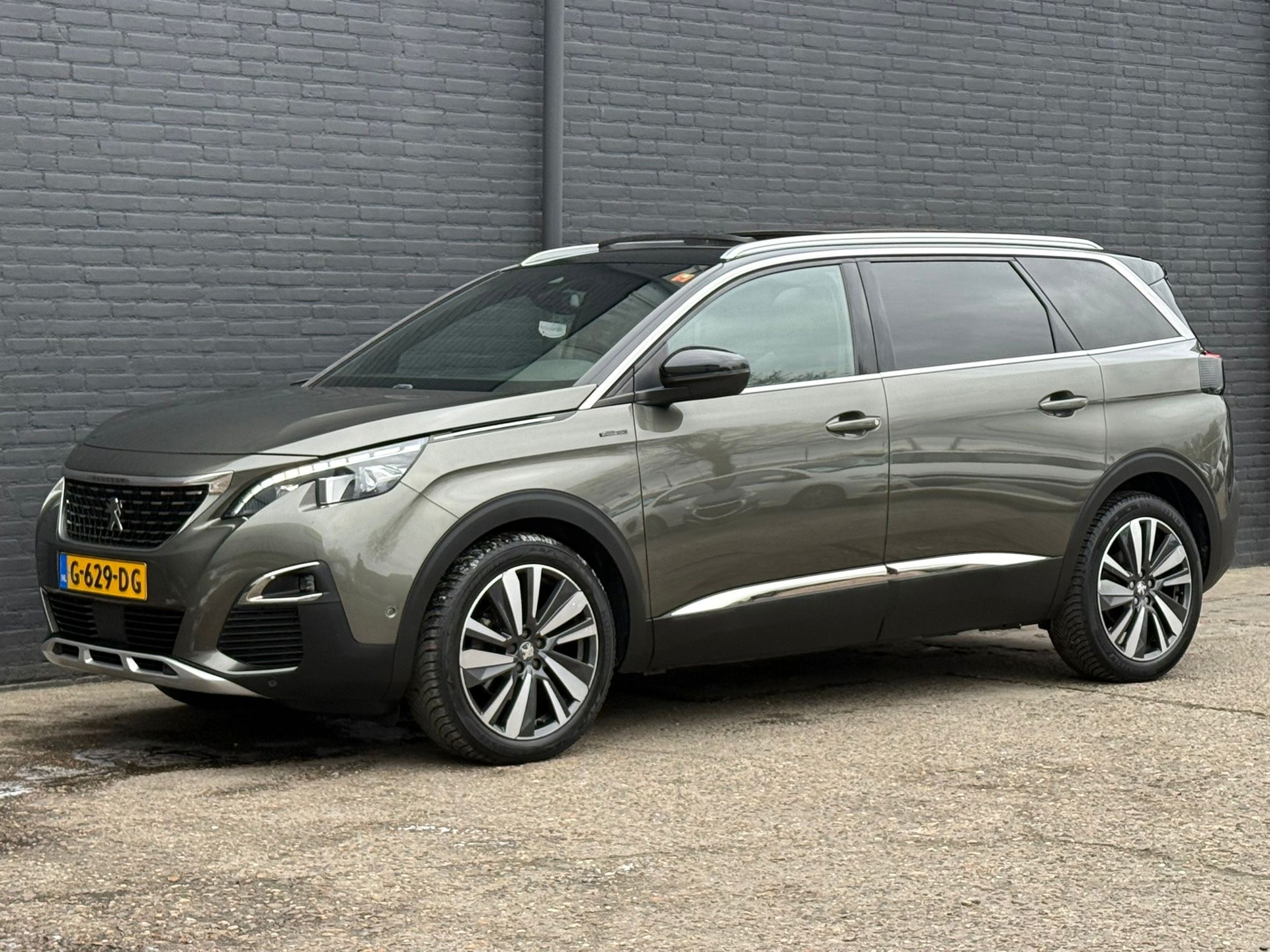 Foto van Peugeot 5008