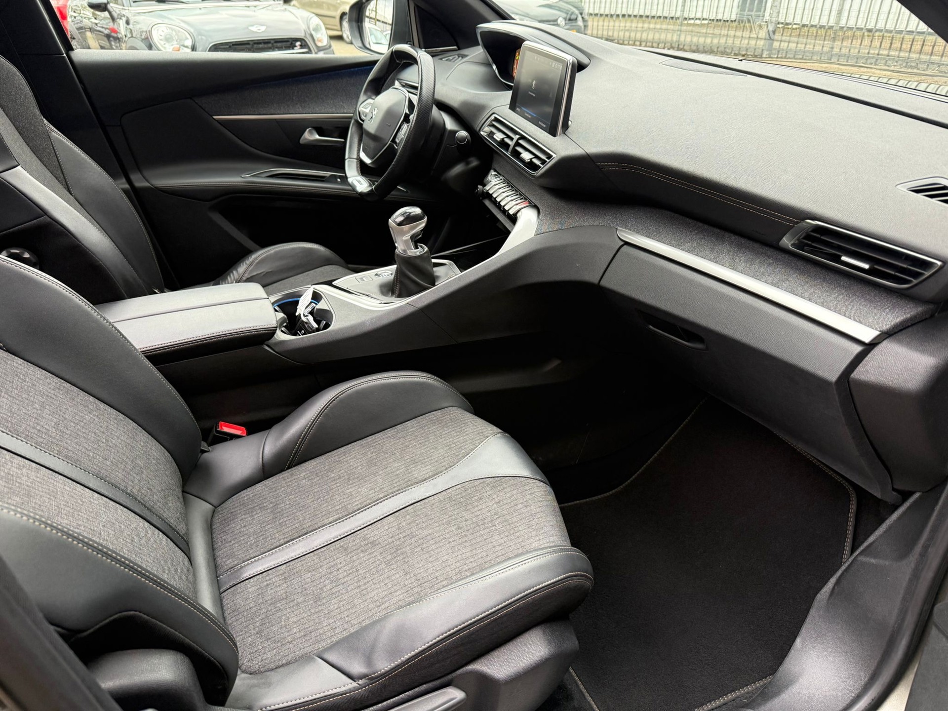 Foto van Peugeot 5008