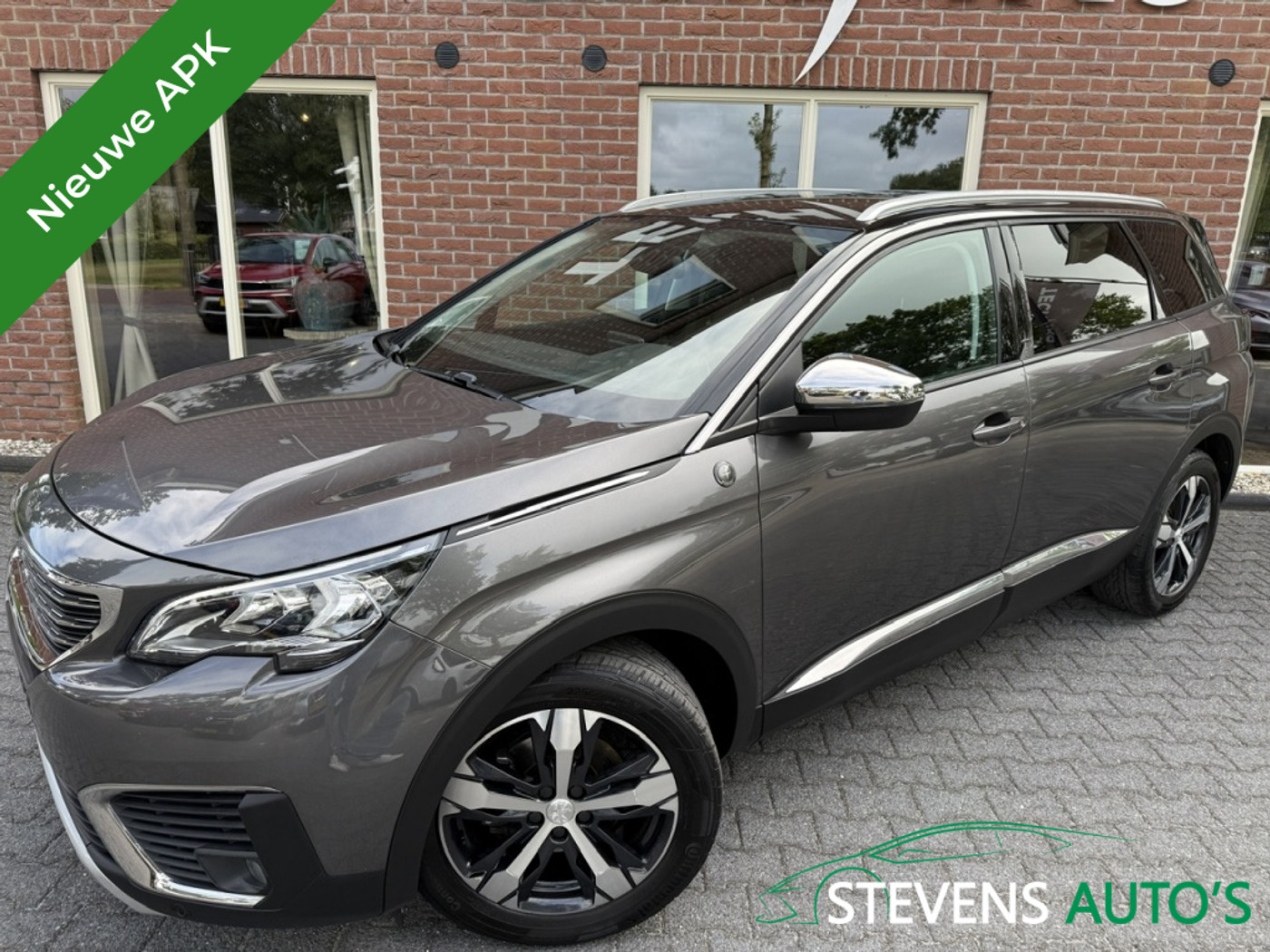 Peugeot 5008 1.2 PureTech Crossway 2019 - voorkant