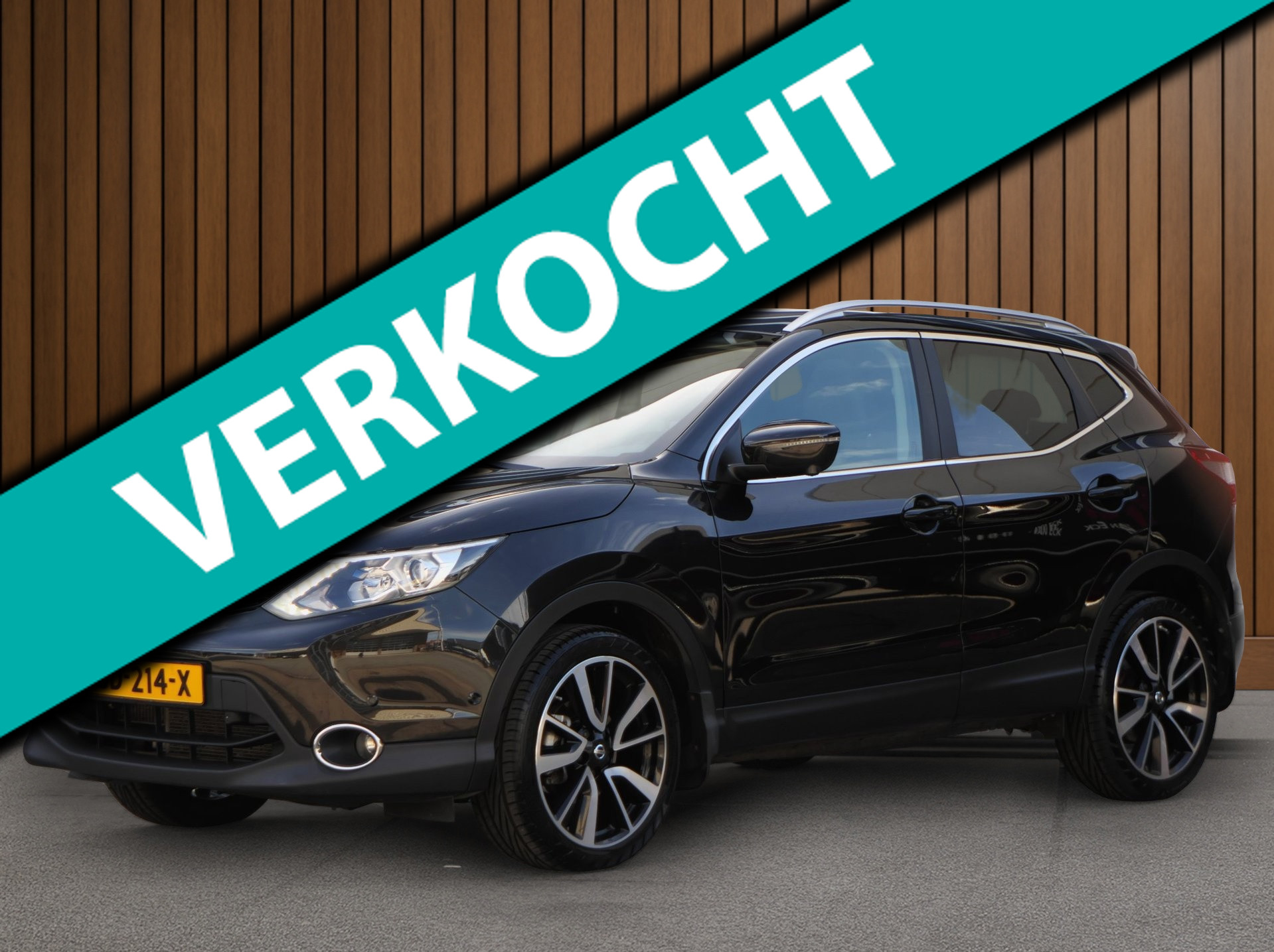 Nissan Nissan Qashqai 1.2 Tekna | Leer | Pano | Elek stoel | Stoelverwarming | 360 Camera | Navi | Trekhaak | Bluetooth | NAP 2015 - voorkant