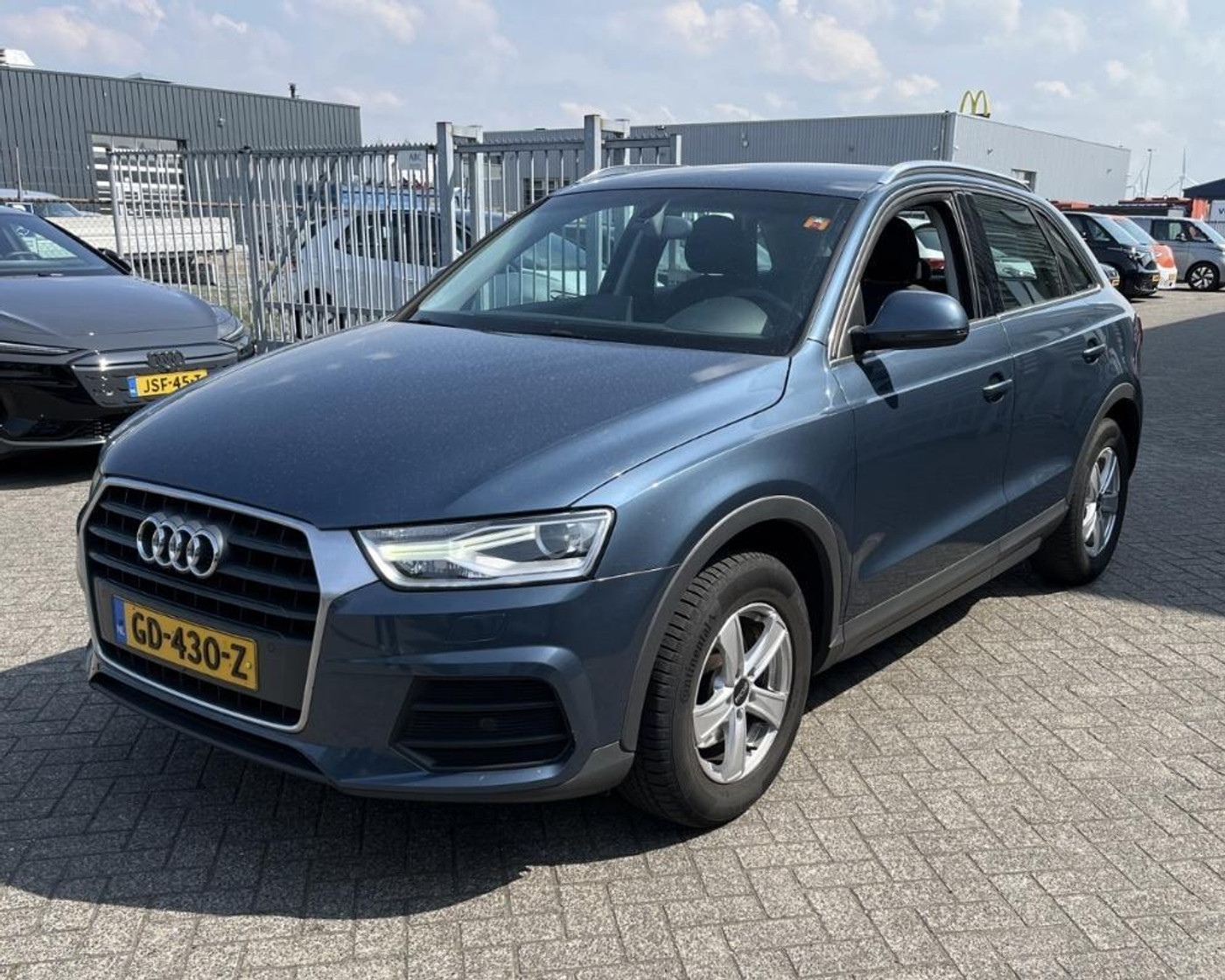 Audi Q3 1.4 TFSI Aut CoD Design Pro Line Plus | 150pk 2015 - voorkant