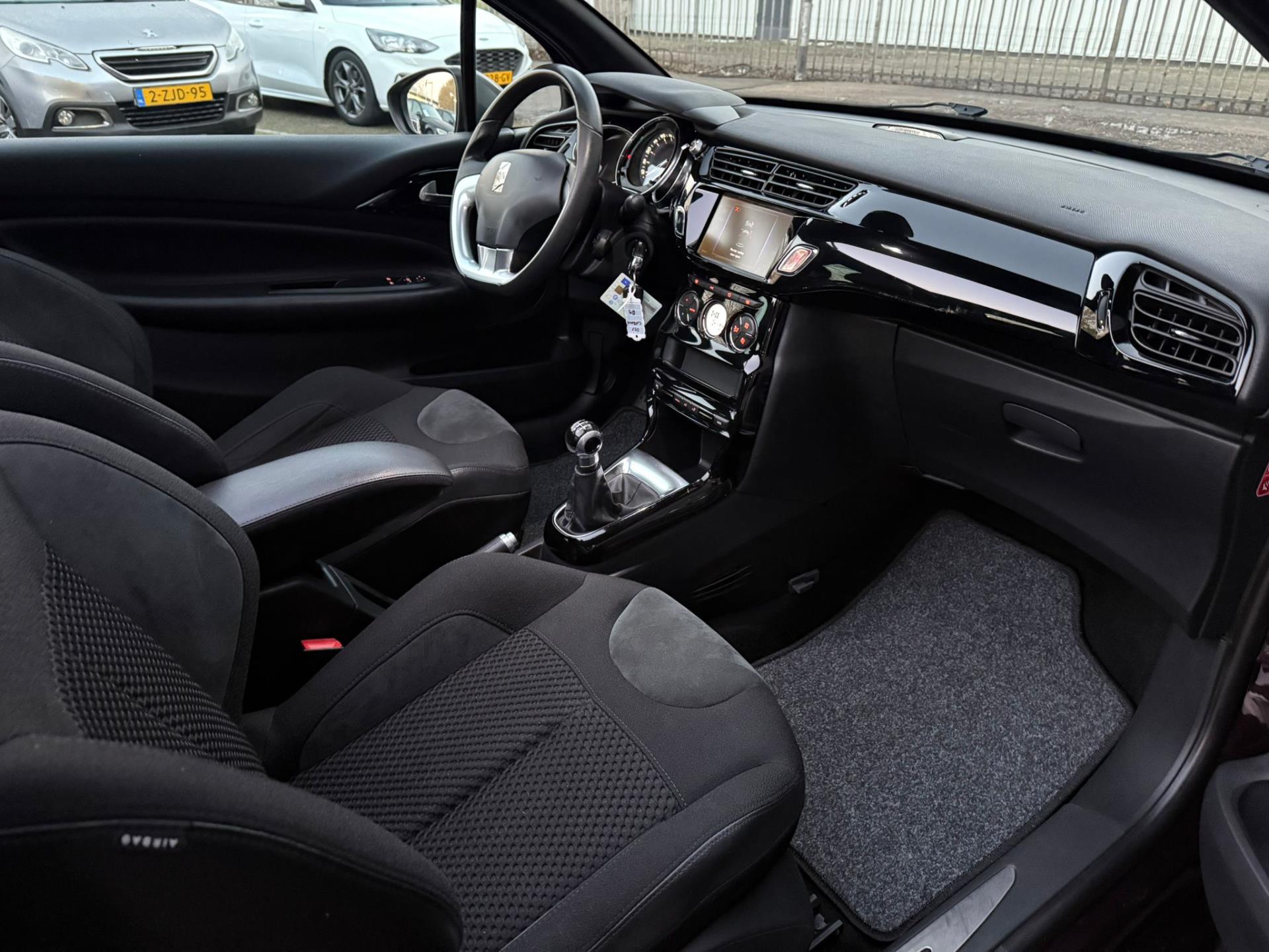 Foto van DS DS 3 Cabrio