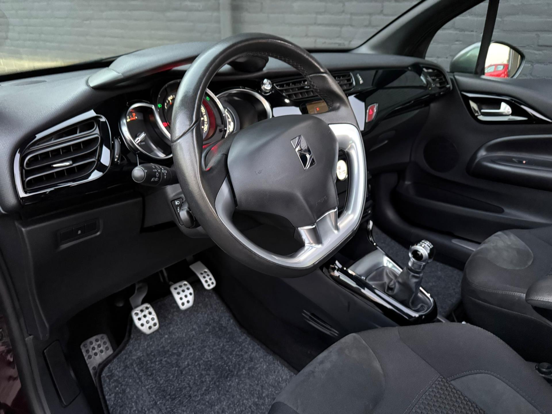 Foto van DS DS 3 Cabrio