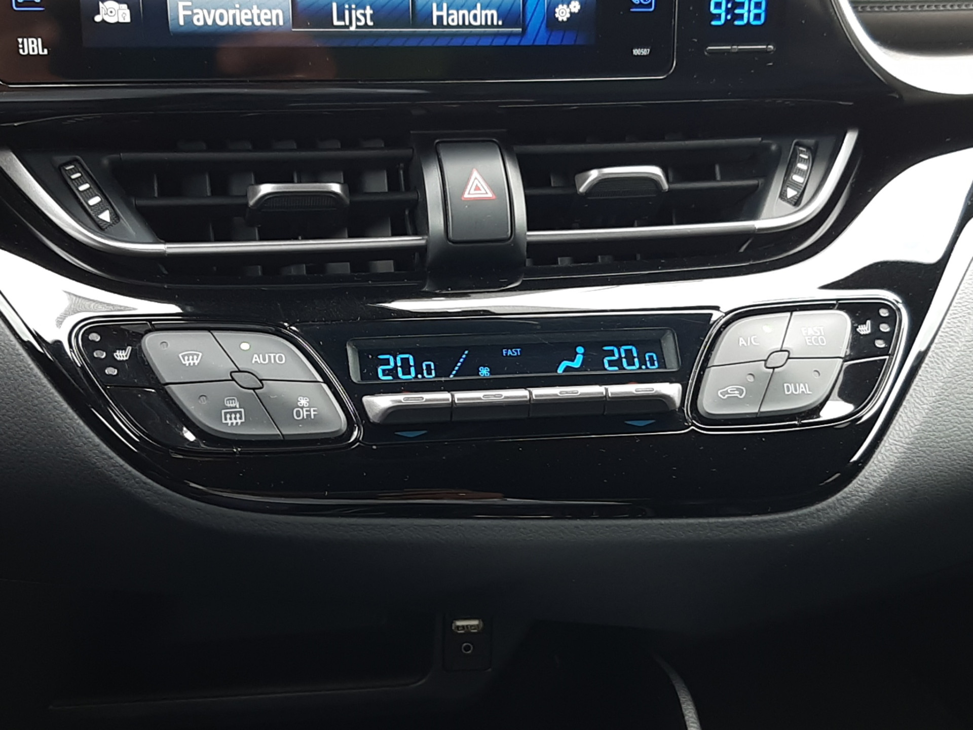 Foto van Toyota Toyota C-hr