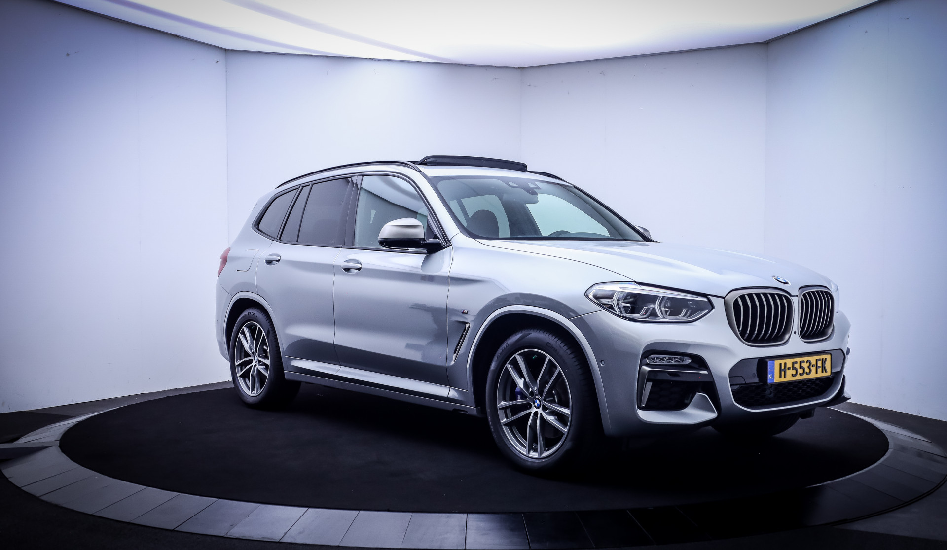 Foto van BMW X3 M40i