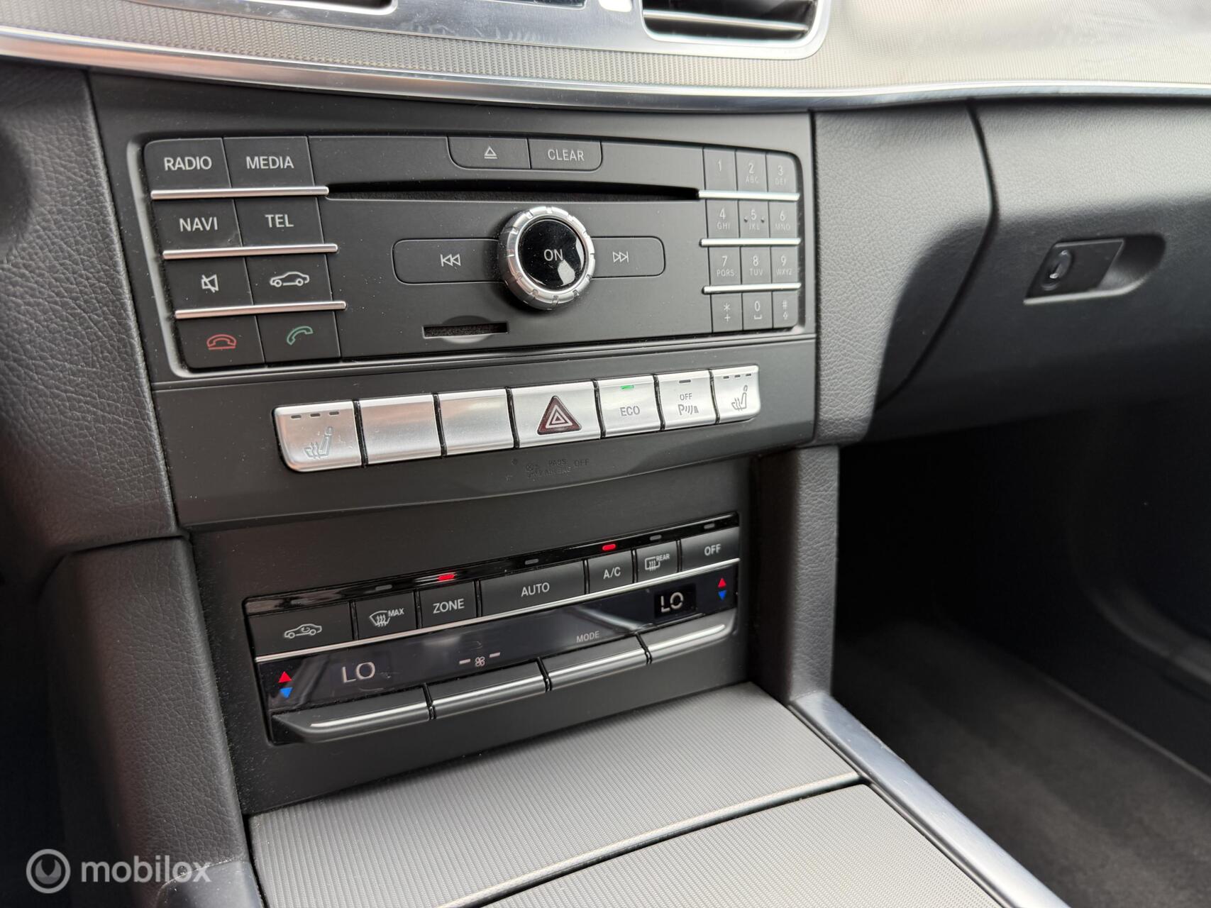 Foto van Mercedes-Benz E 220 Bluetec