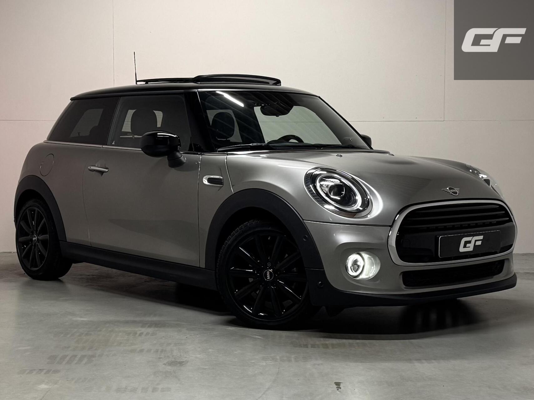 Mini Cooper 1.5 Cooper 60 Years Edition Pano HUD H/K Leer 2020 - voorkant