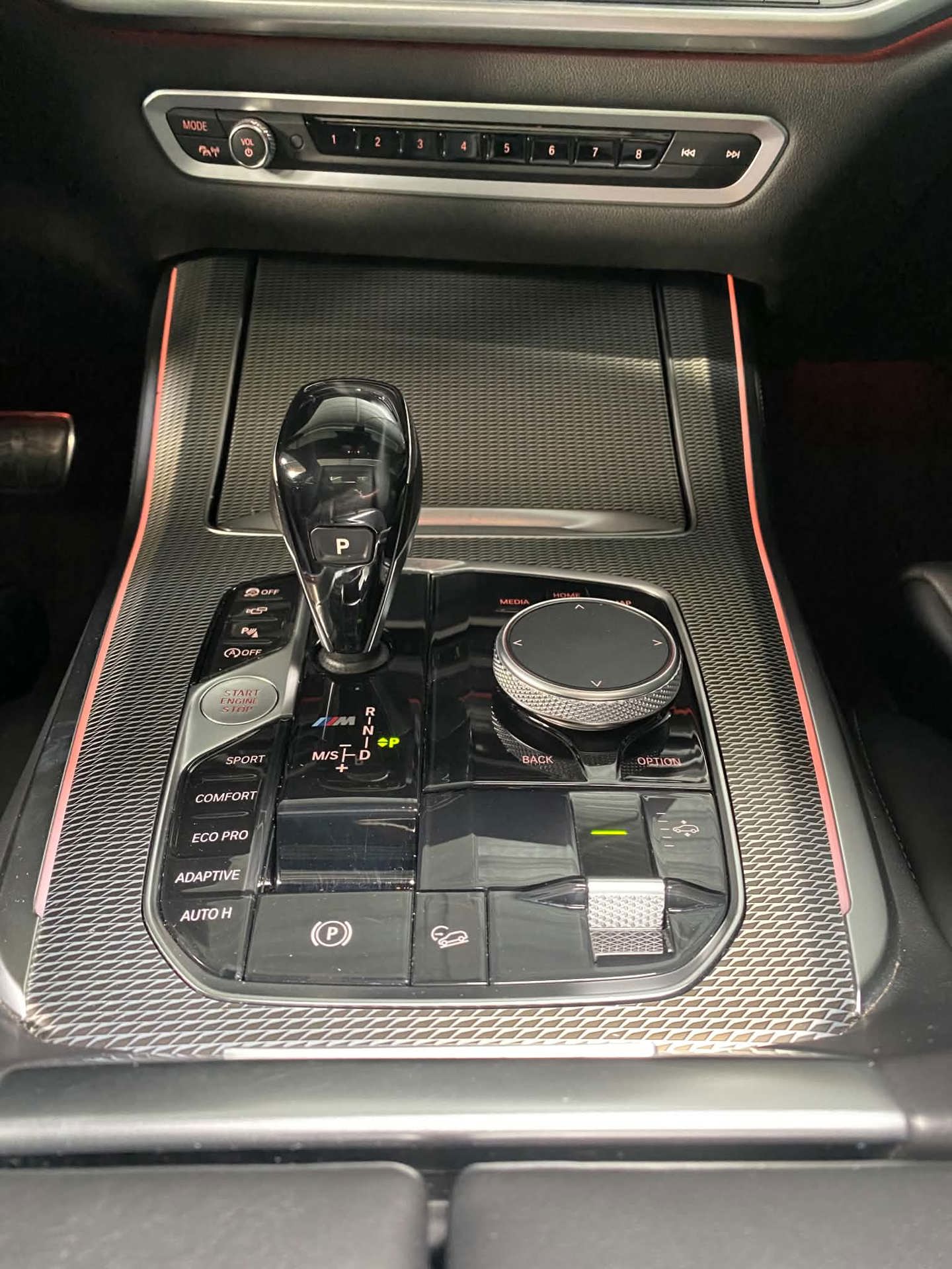 Foto van BMW X5 M50d