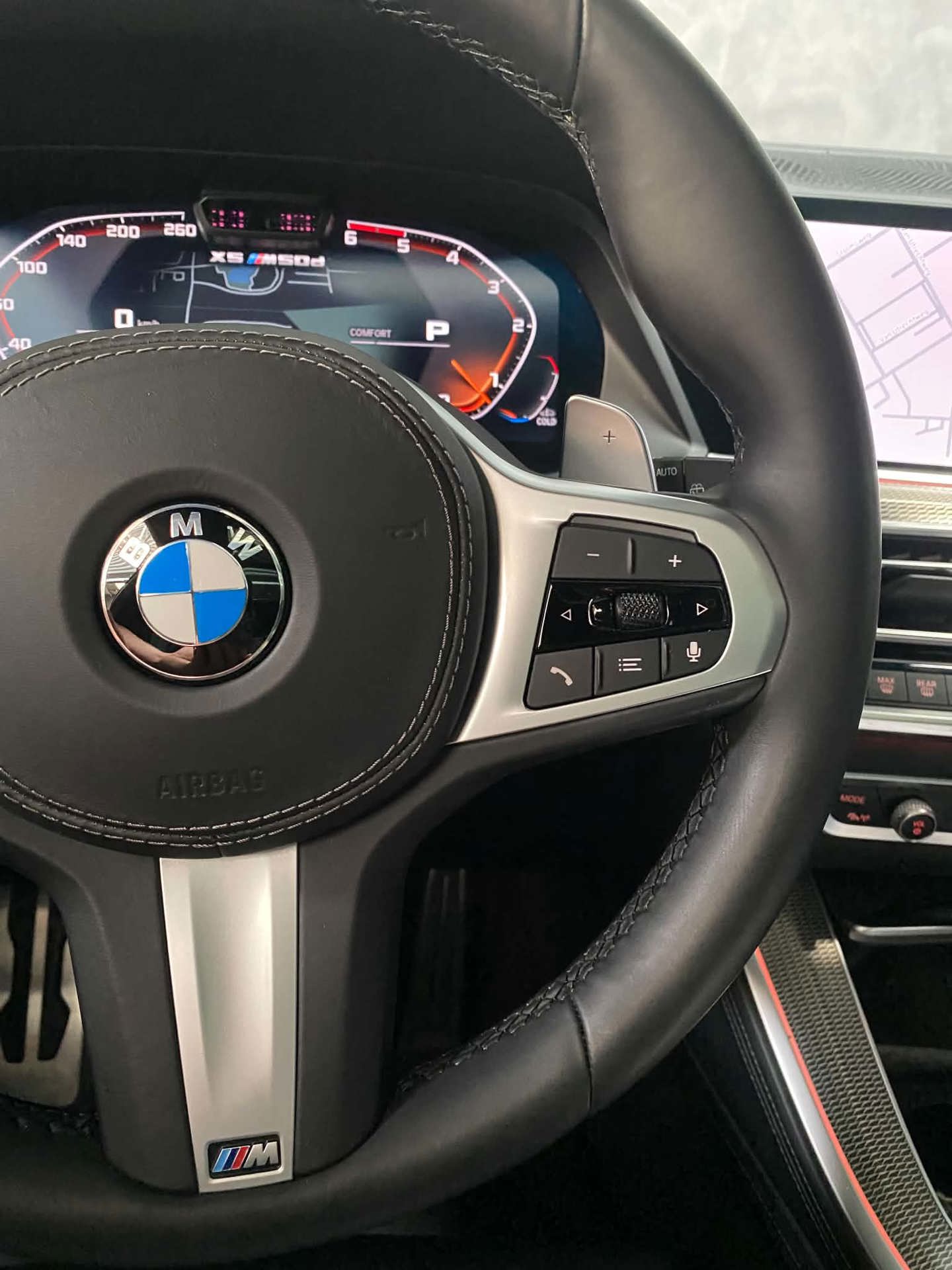 Foto van BMW X5 M50d