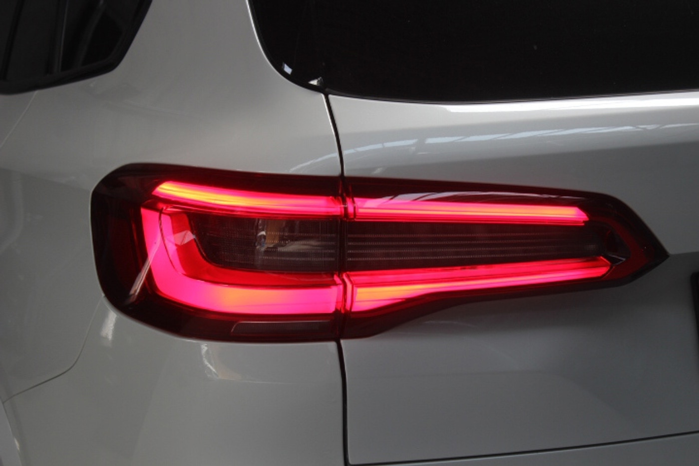 Foto van BMW X5 M50d