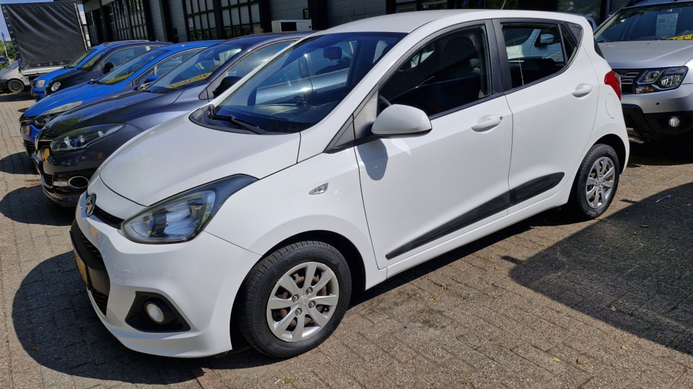 Hyundai I10 1.0i i-Motion Comf. 2016 - voorkant