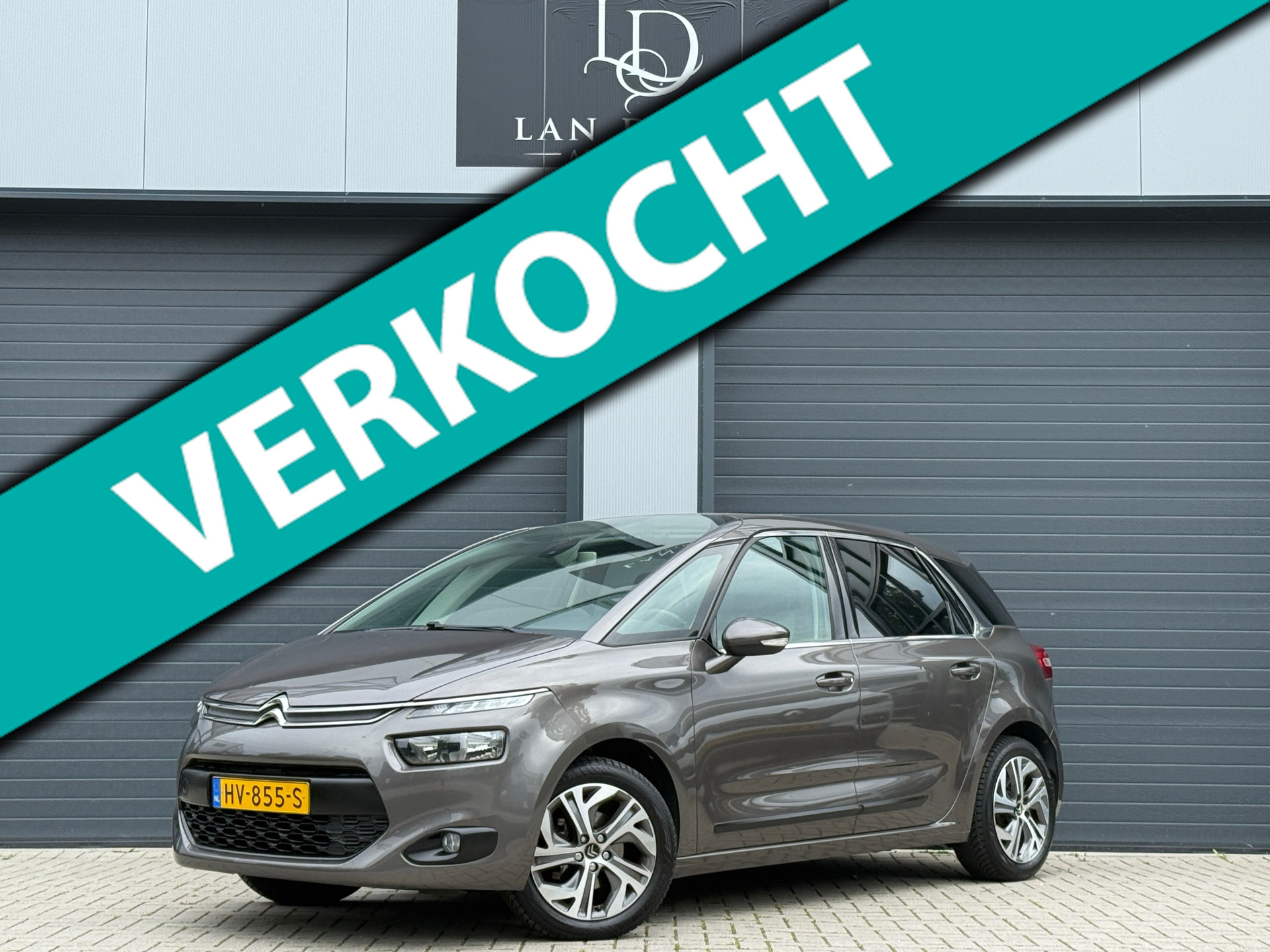Citroen C4 Picasso 1.2 PureTech Selection NAP / TREKHAAK 2016 - voorkant