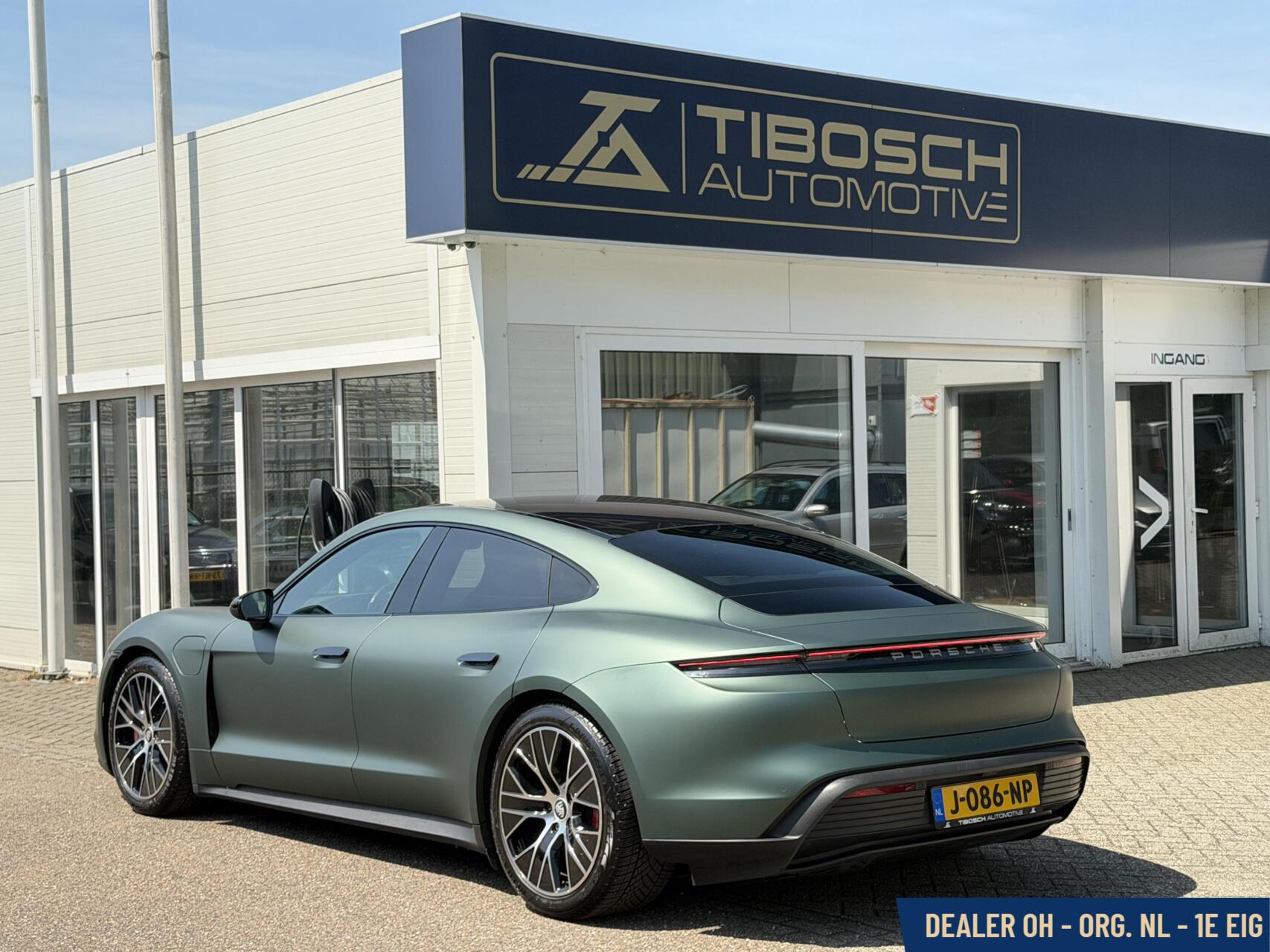 Foto van Porsche Taycan 4s