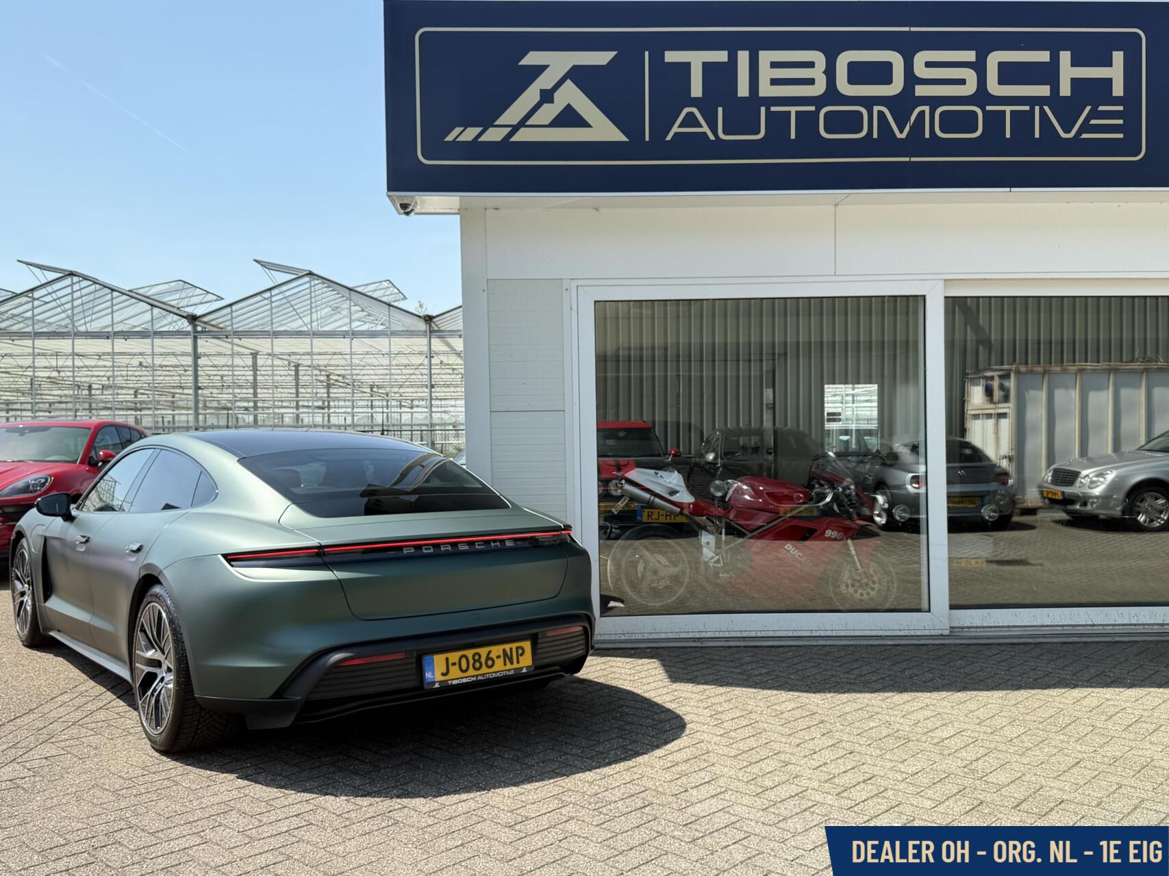 Foto van Porsche Taycan 4s