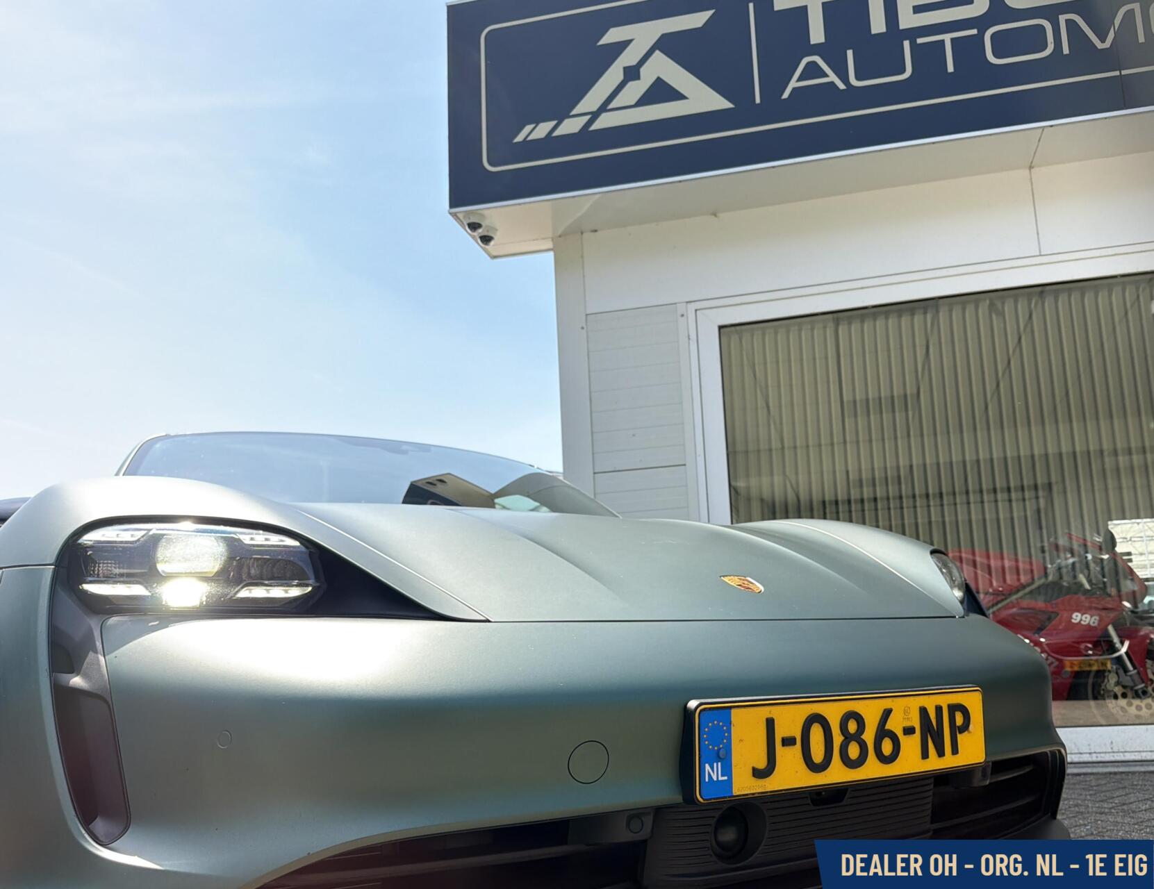 Foto van Porsche Taycan 4s