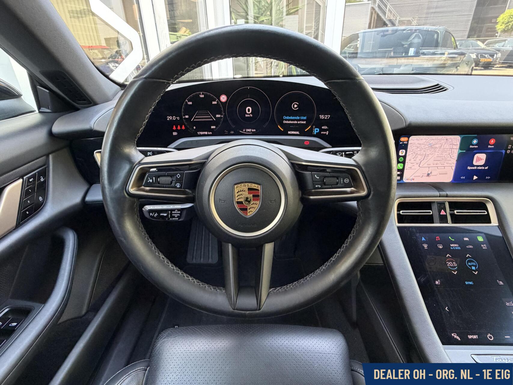 Foto van Porsche Taycan 4s