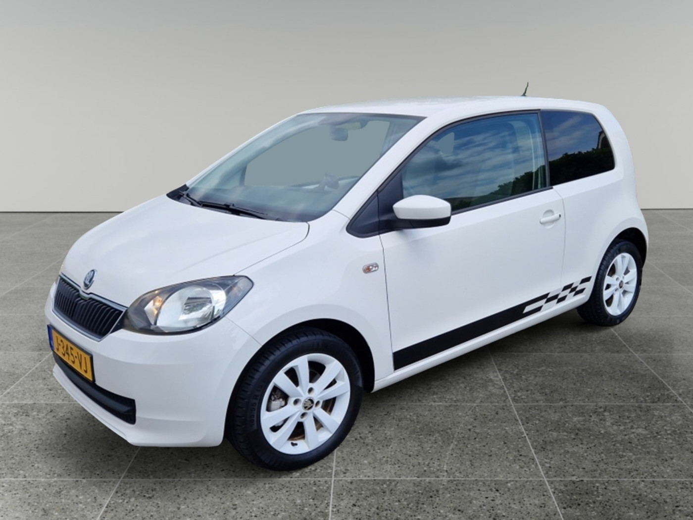 Skoda Citigo 1.0 Grt. Ambition ZEER NETJES,NAV,STOELVERWARMING. 2014 - voorkant