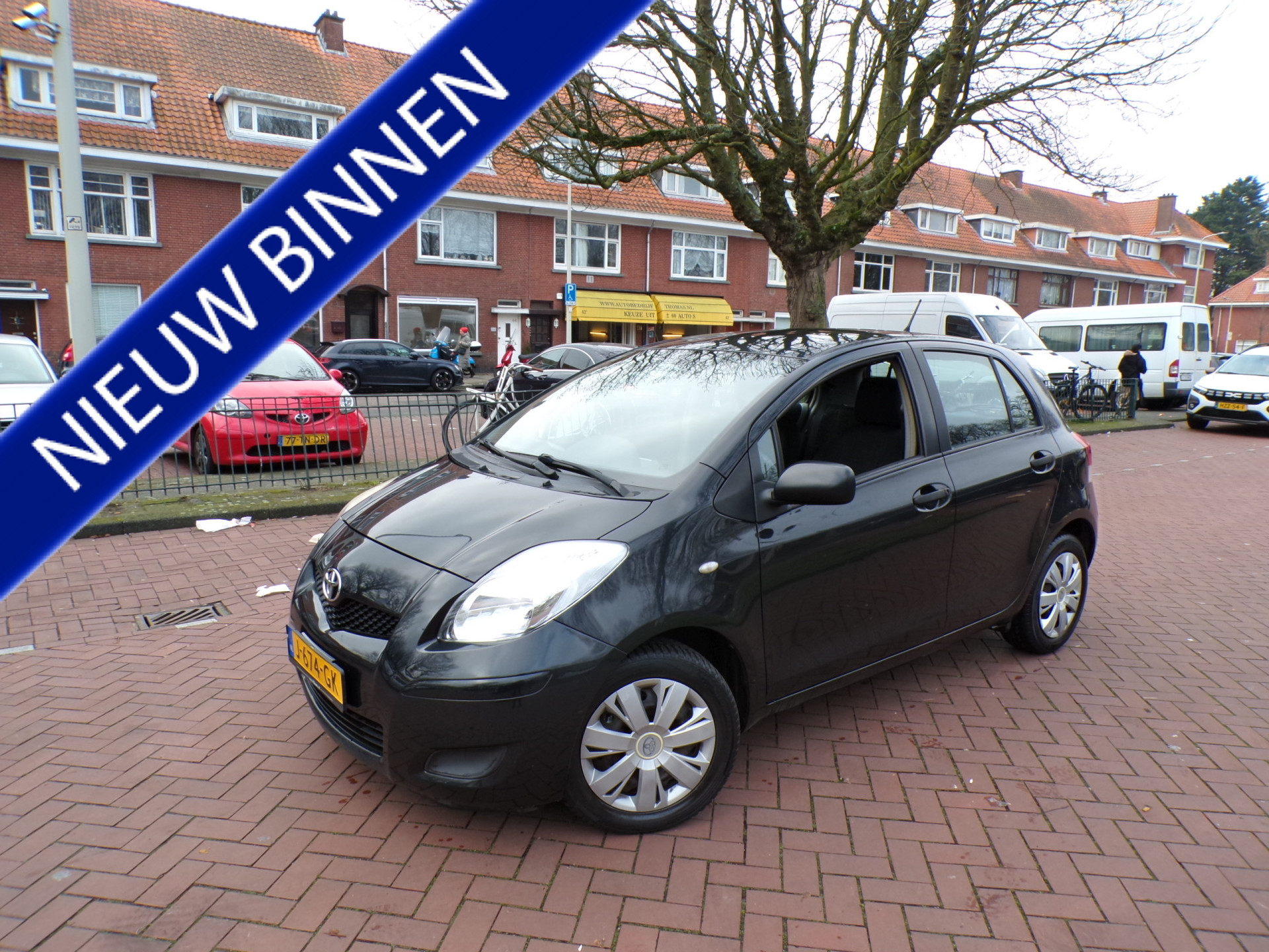 Toyota Yaris 1.3 VVT-i Now 2009 - voorkant