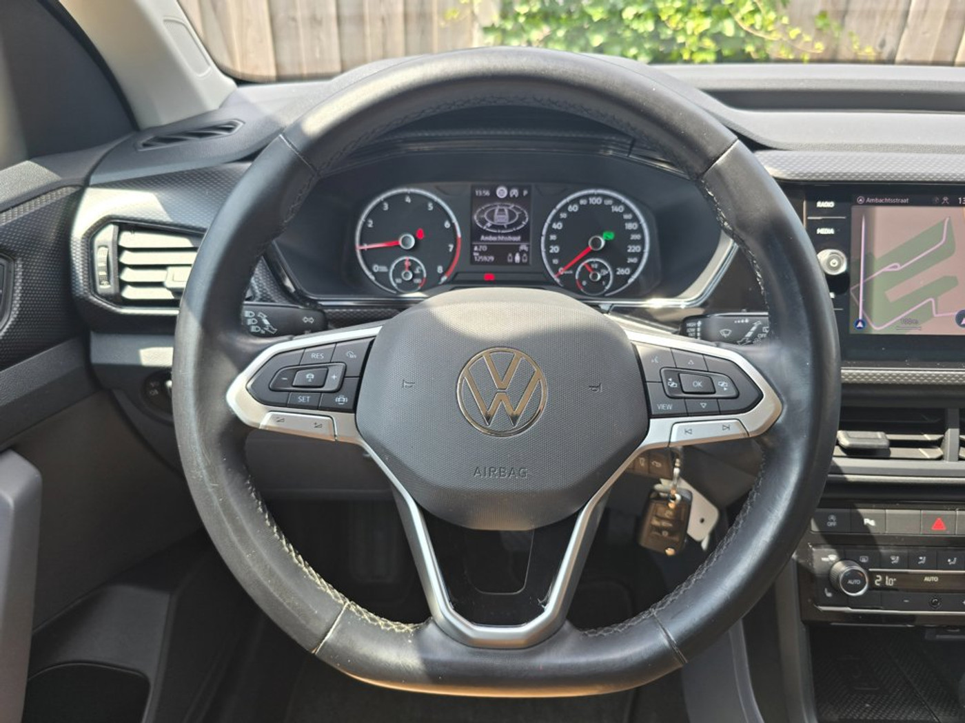Foto van Volkswagen T-cross