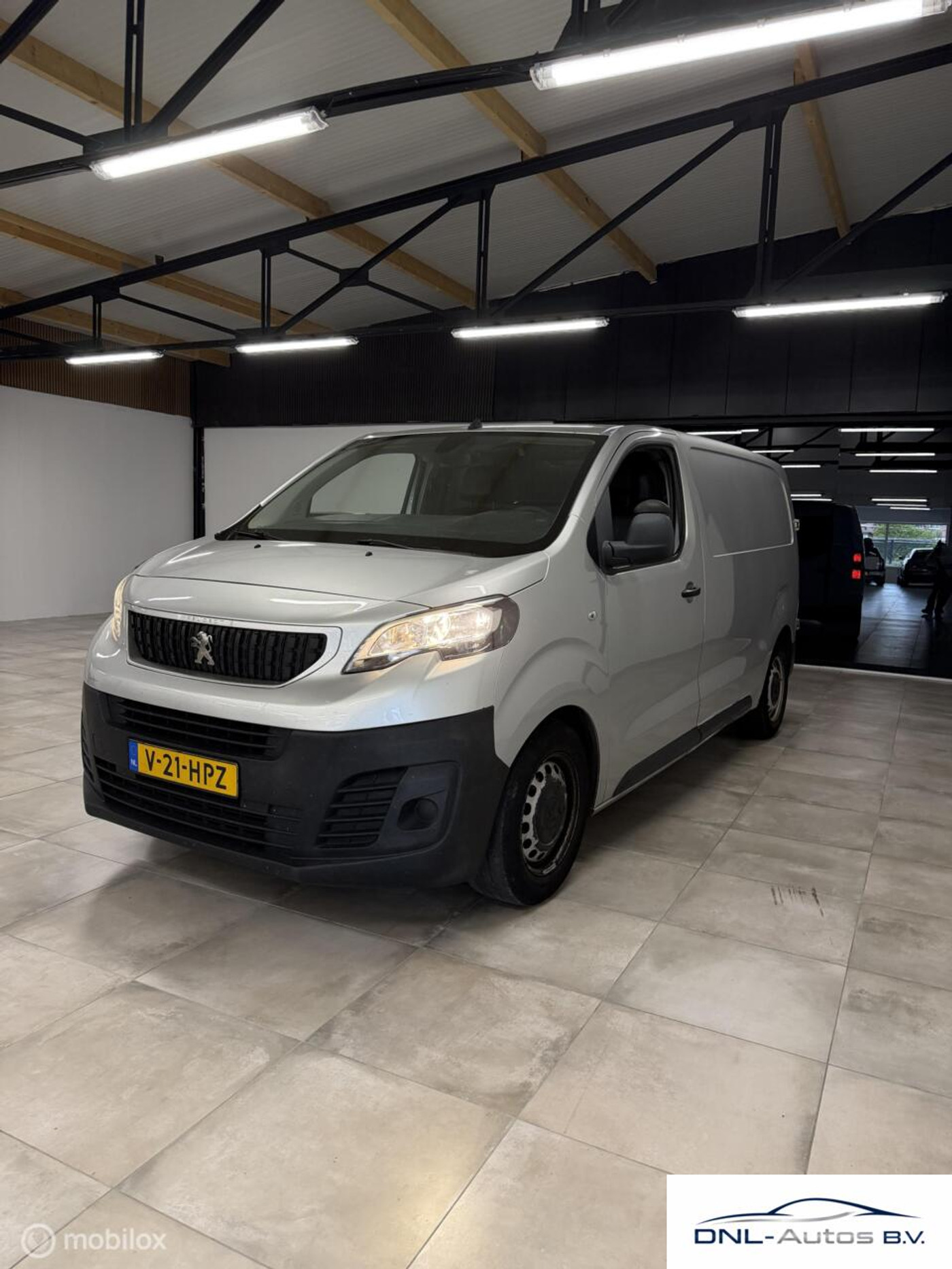 Peugeot Expert 226S 1.6 BlueHDI 95 Premium 2019 - voorkant