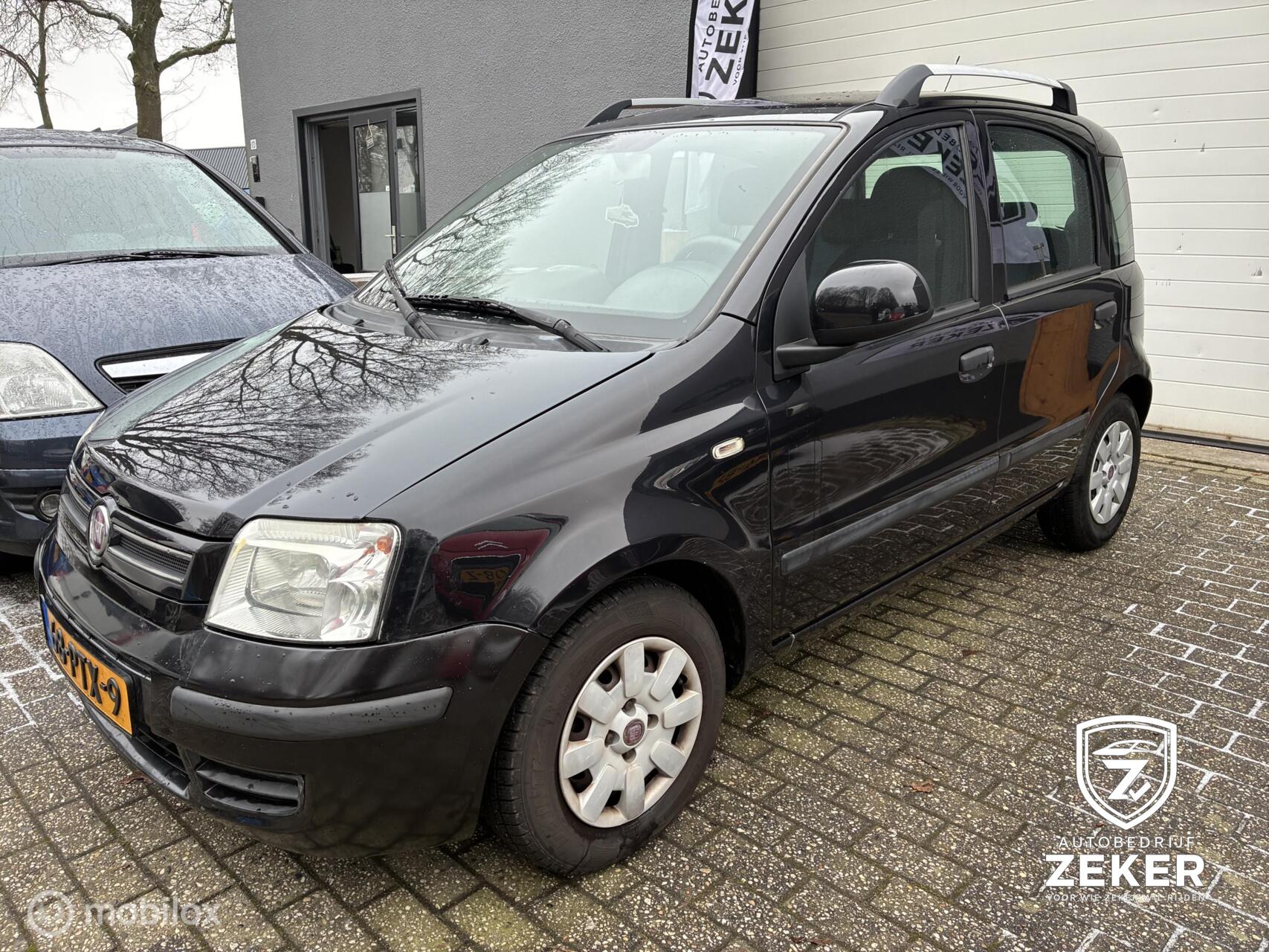Fiat Fiat Panda 1.2 Edizione Cool / airco / trekhaak / citystand/ 2011 - voorkant