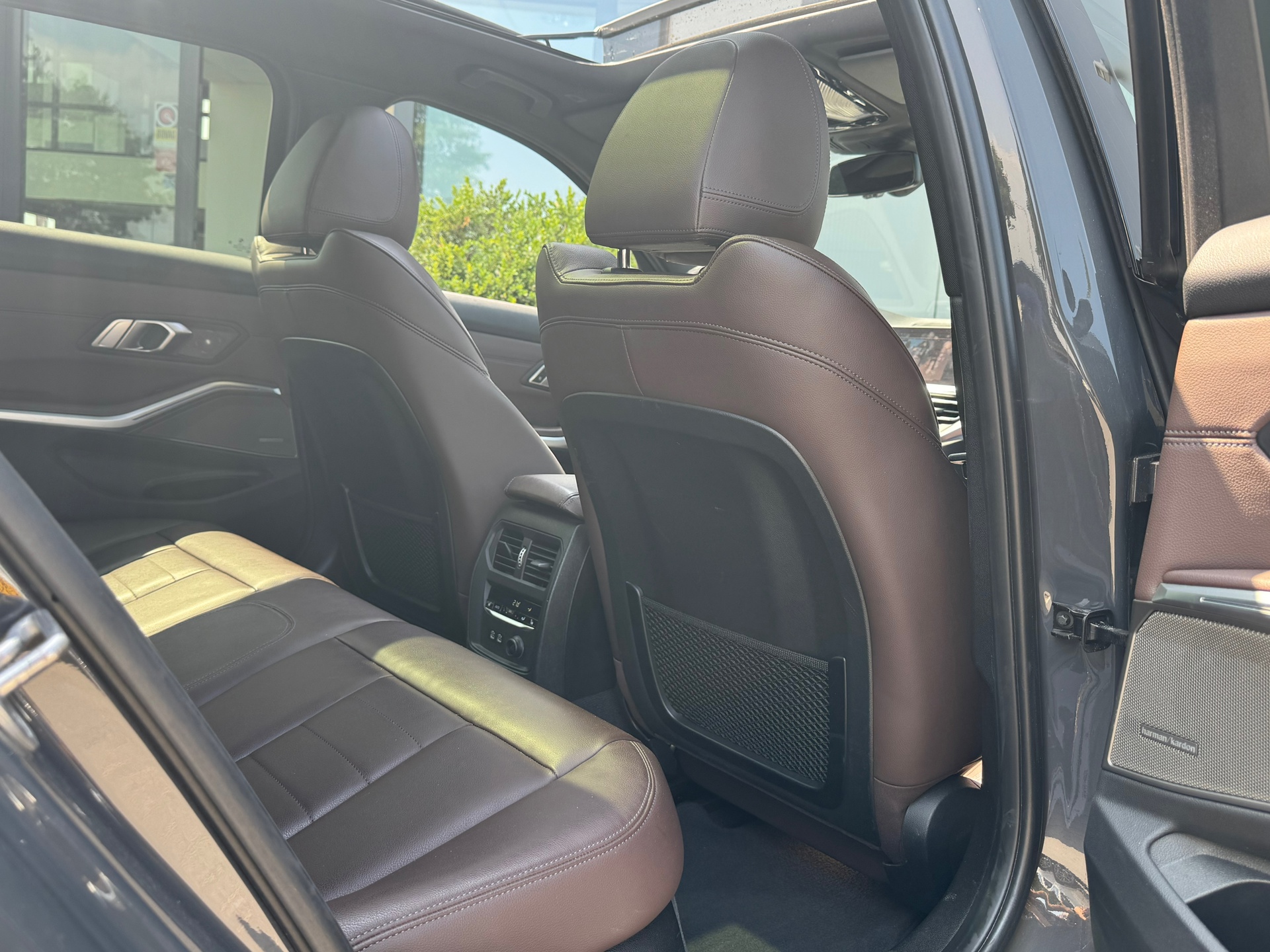 Foto van BMW 330i