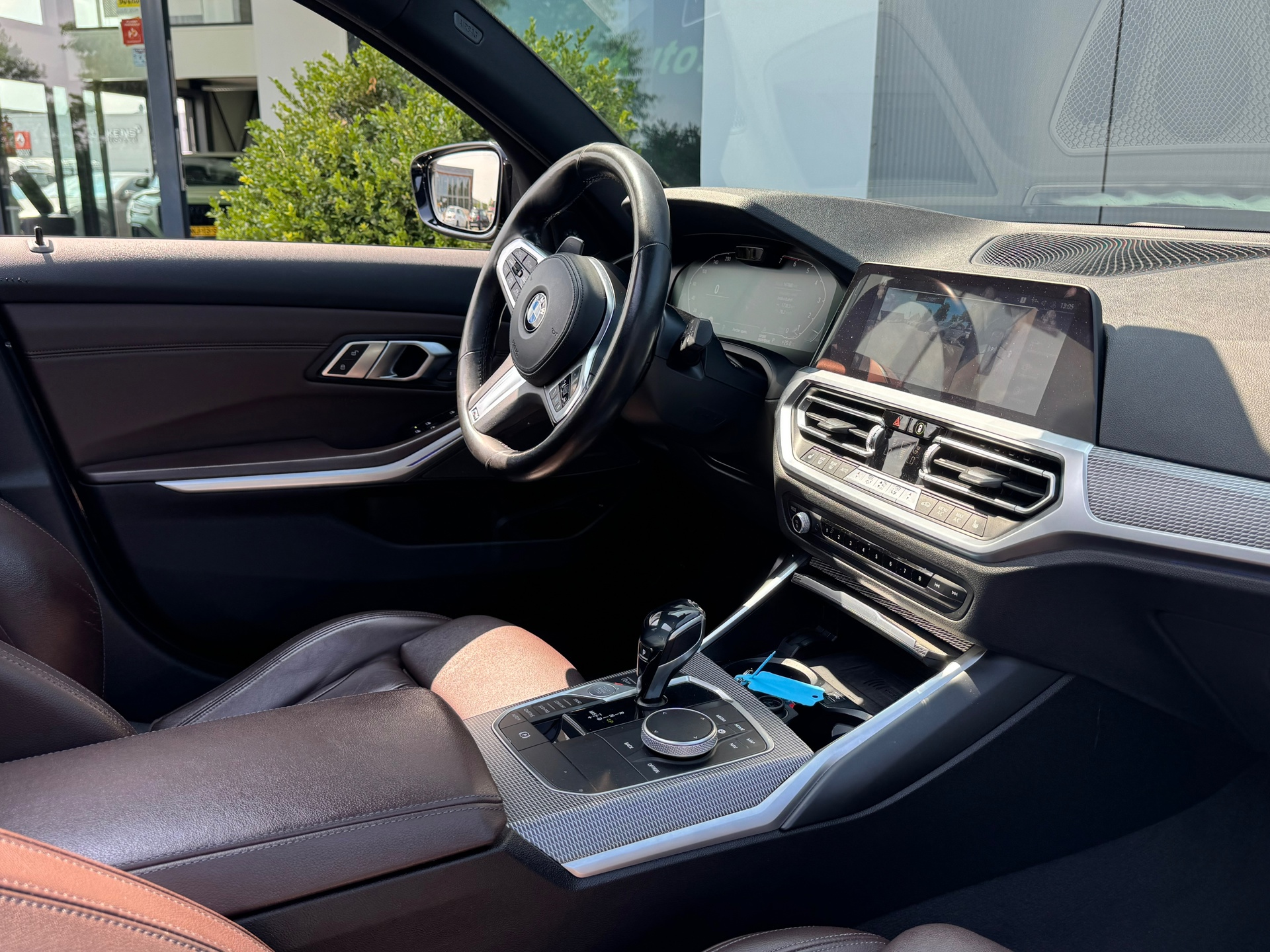 Foto van BMW 330i