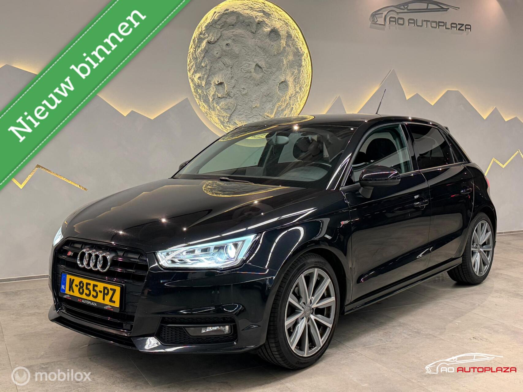 Audi A1 Sportback 1.2 TFSI S-line LED/Navigatie/Bluetooth/PDC 2013 - voorkant