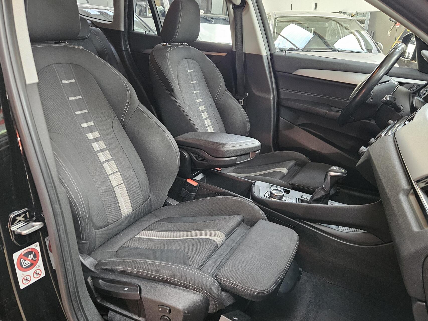 Foto van BMW X1 Sdrive18i