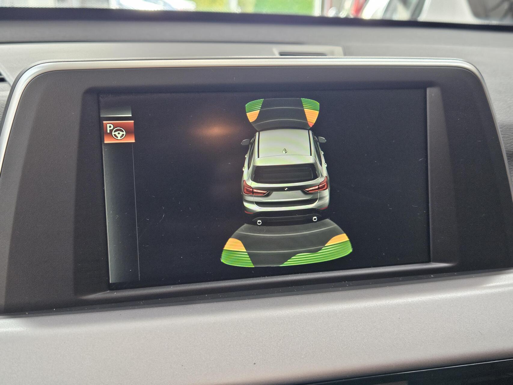 Foto van BMW X1 Sdrive18i