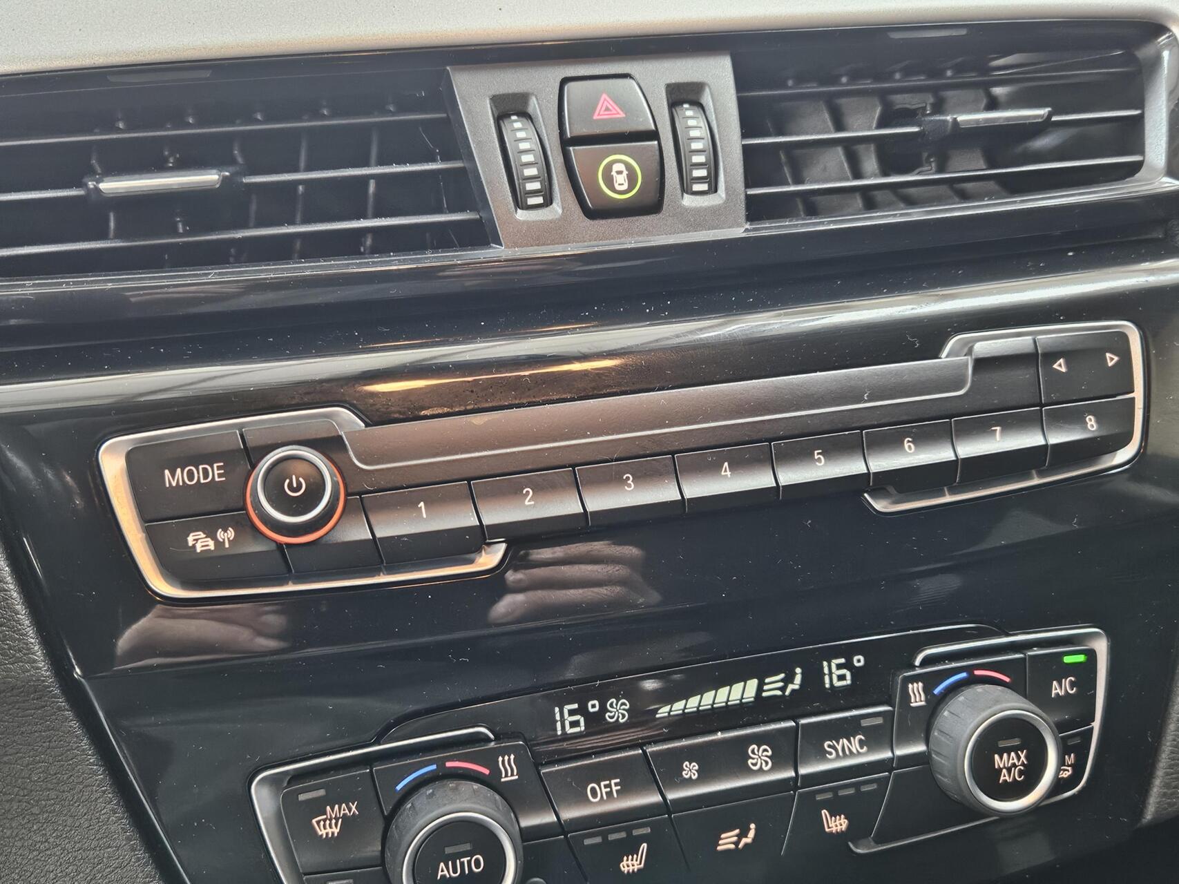 Foto van BMW X1 Sdrive18i