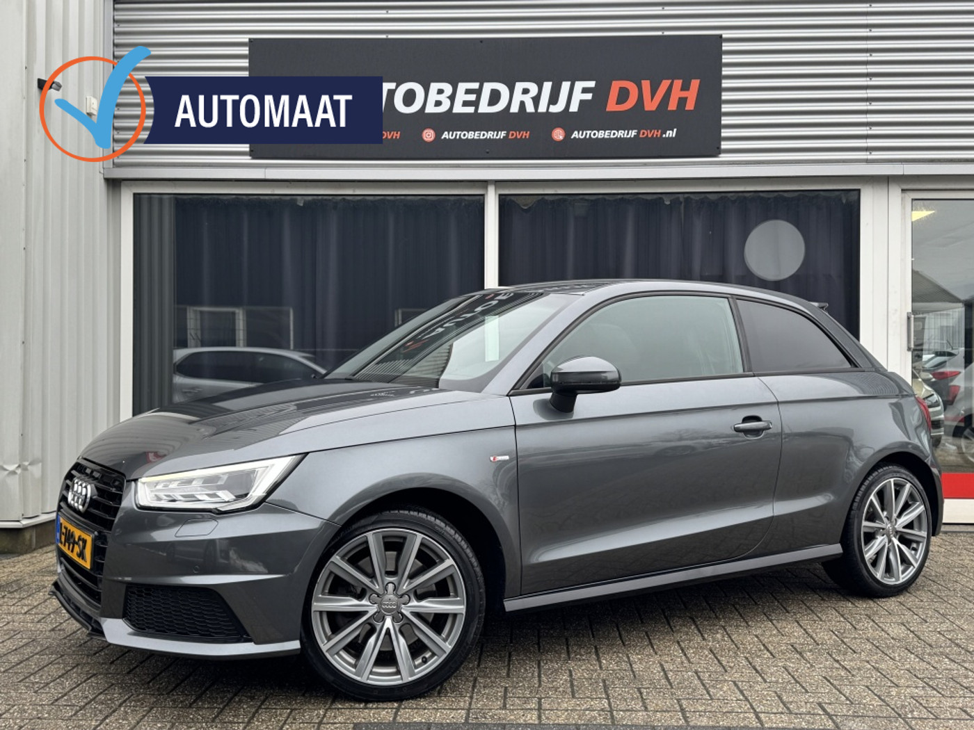 Audi A1 1.8 TFSI S-LINE / Automaat / Schaalstoelen / Stoelverw. | 2015 - voorkant