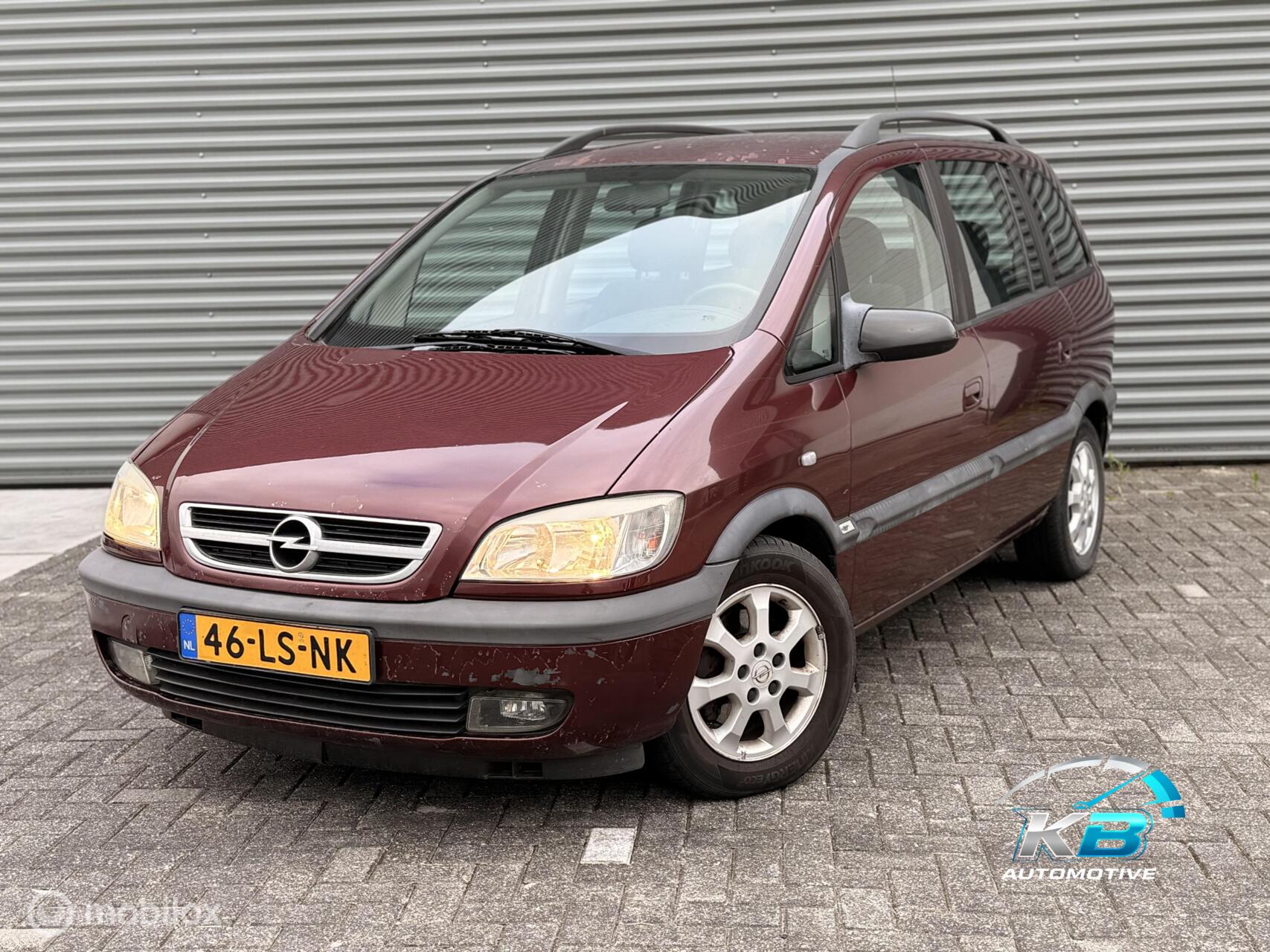 Opel Zafira-a 1.6-16V Elegance | 7 persoons | incl nieuwe apk 2003 - voorkant