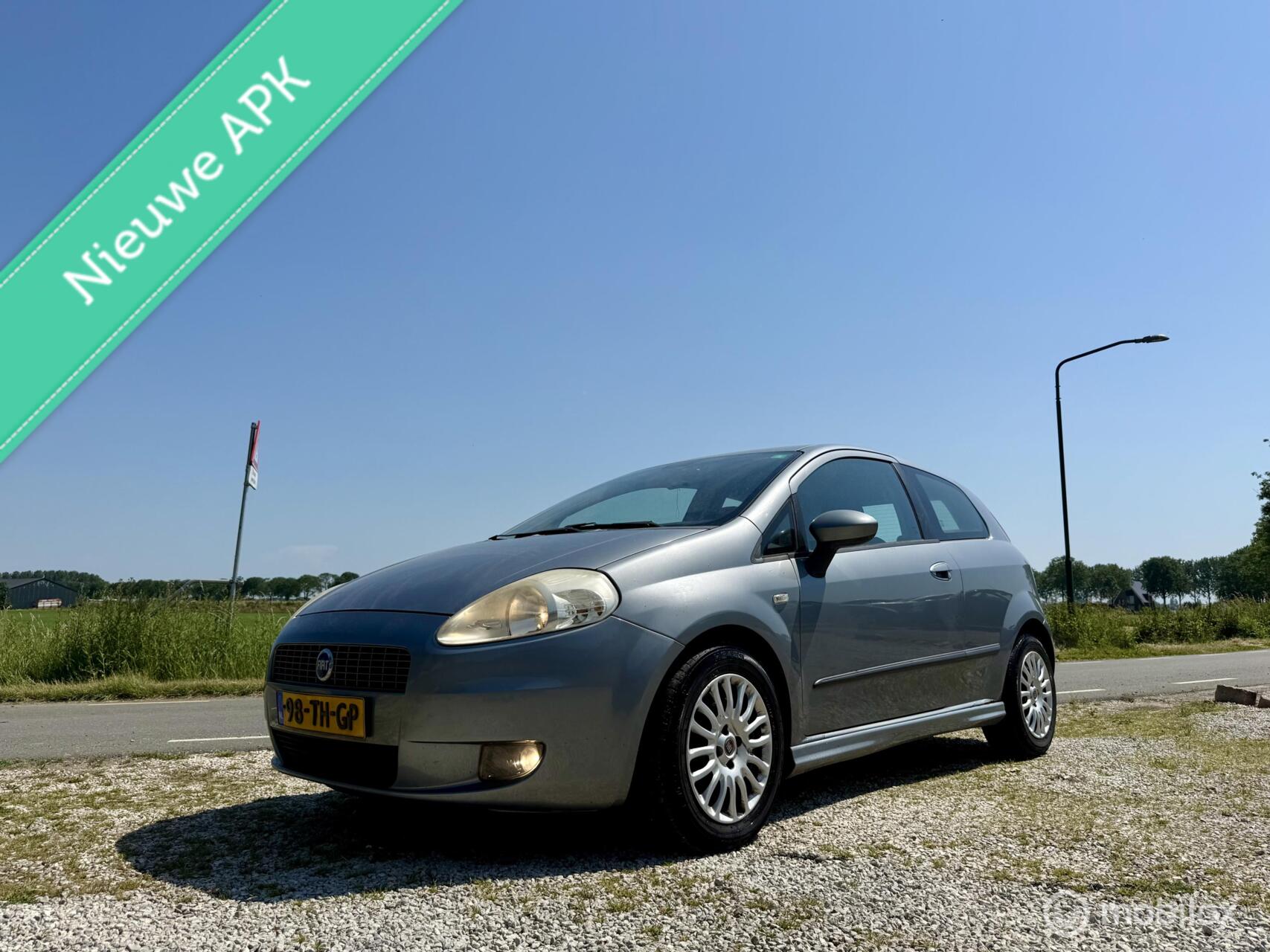 Fiat Fiat Punto 1.4-16V Emotion, BJ 2006, APK Juli 2027 2006 - voorkant