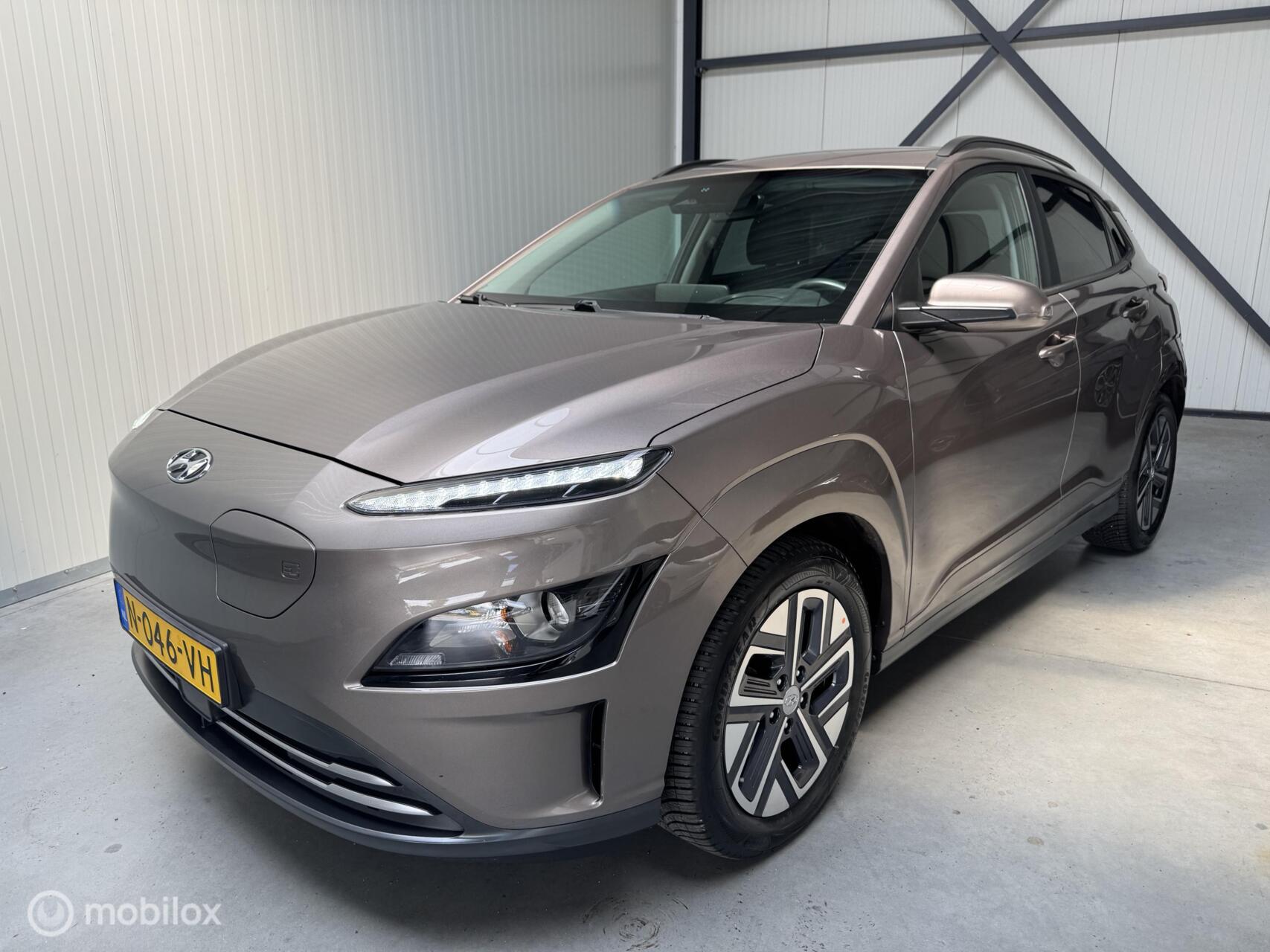 Hyundai Kona EV Fashion 64 kWh SOH 100% 2022 - voorkant