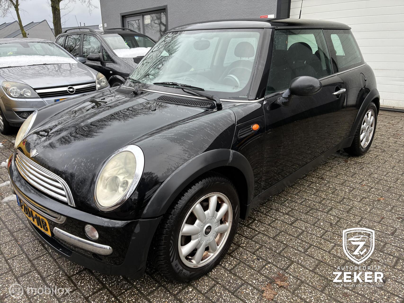 Mini Mini One 1.6 One / airco / nette auto / nieuwe apk / 2004 - voorkant